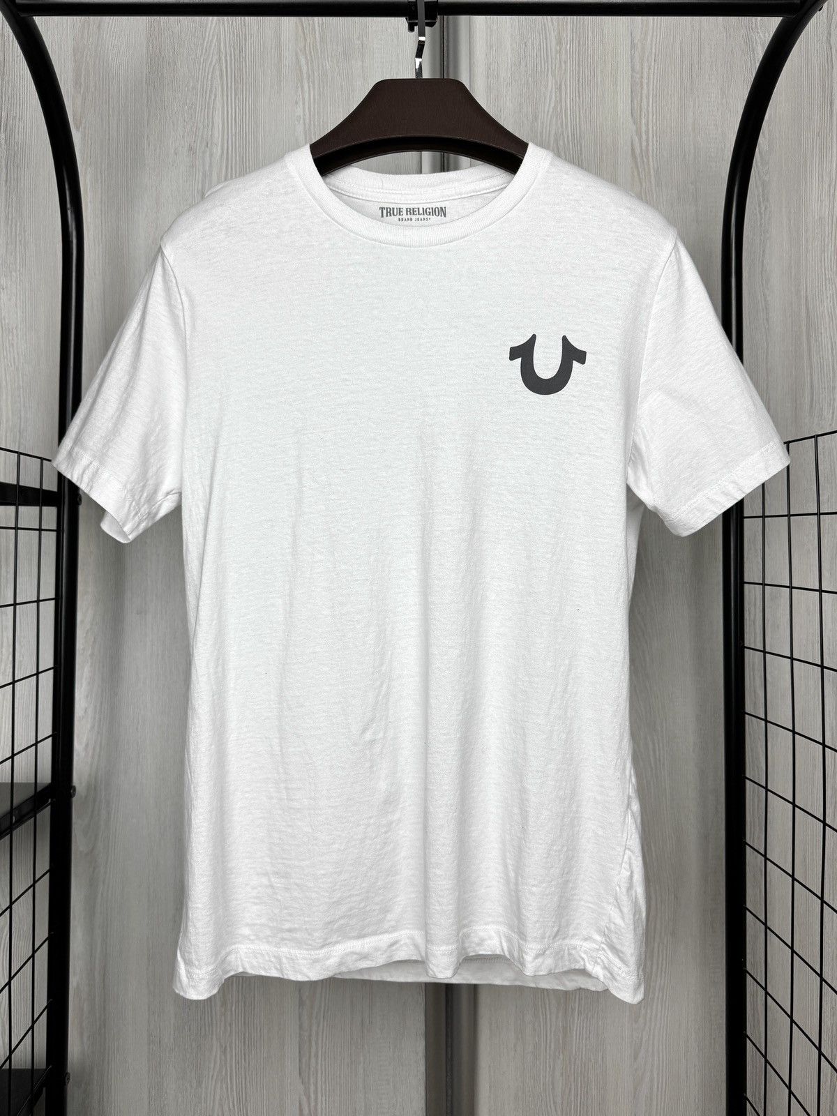 True Religion True Religion double side big logo white tee shirt size M Size US M / EU 48-50 / 2 - 4 Thumbnail