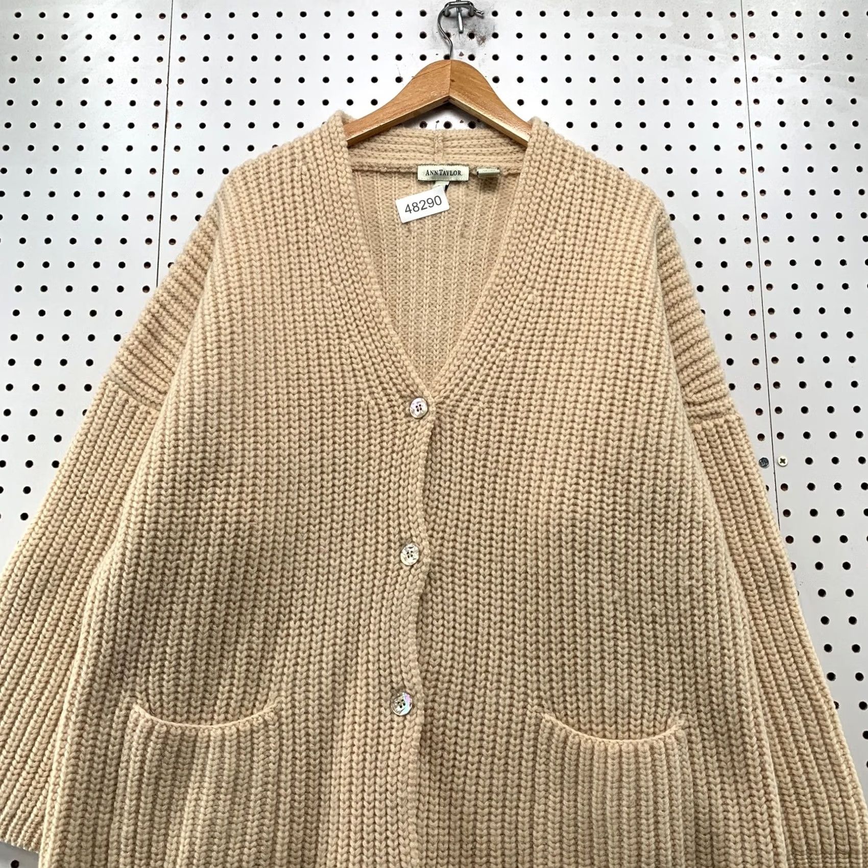 Ann Taylor VINTAGE Ann Taylor Wool Cardigan Sweater Womens Large Beige Chunky Rib Knit Oversized Size L / US 10 / IT 46 - 4 Thumbnail