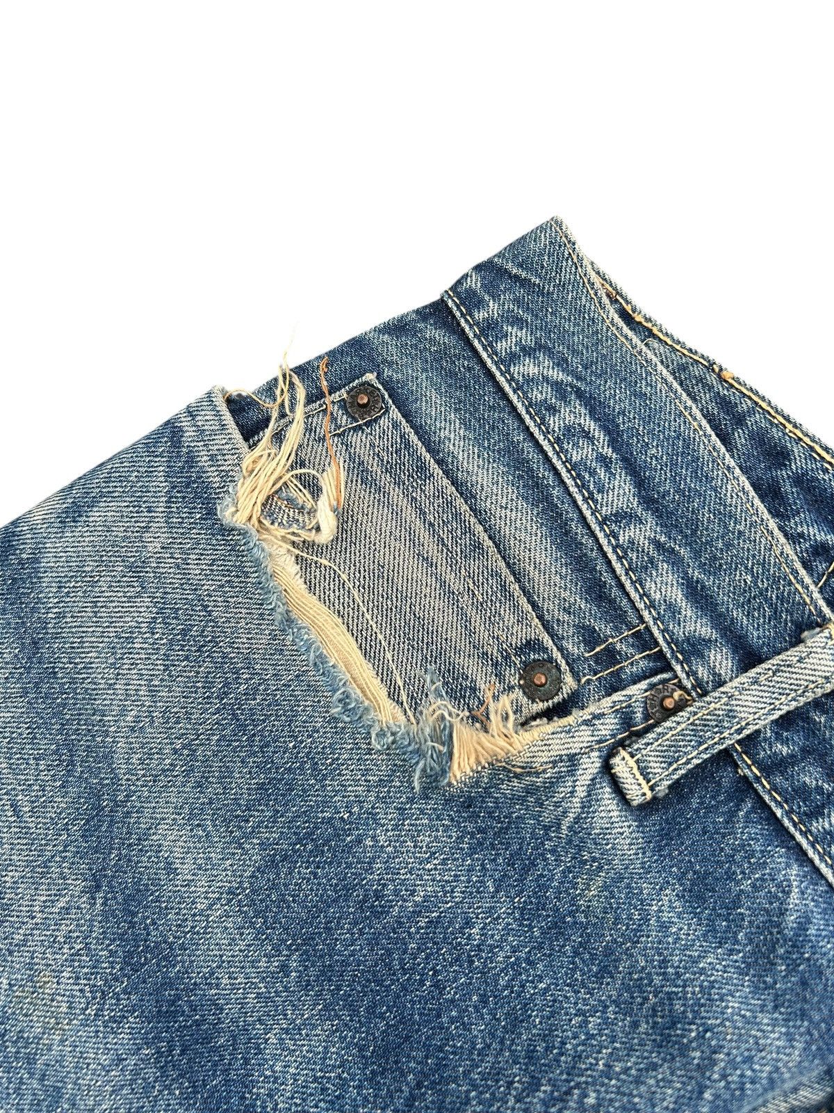 Japanese Brand × Kapital × Vintage HR.MARKET BLUE BLUE SELVEDGE Distressed Denim Jeans Size US 30 / EU 46 - 15 Thumbnail