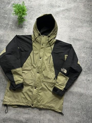 The North Face Vintage The North Face Gore-Tex Ski Outdoor Hiking Jacket Size US L / EU 52-54 / 3 - 3 Thumbnail
