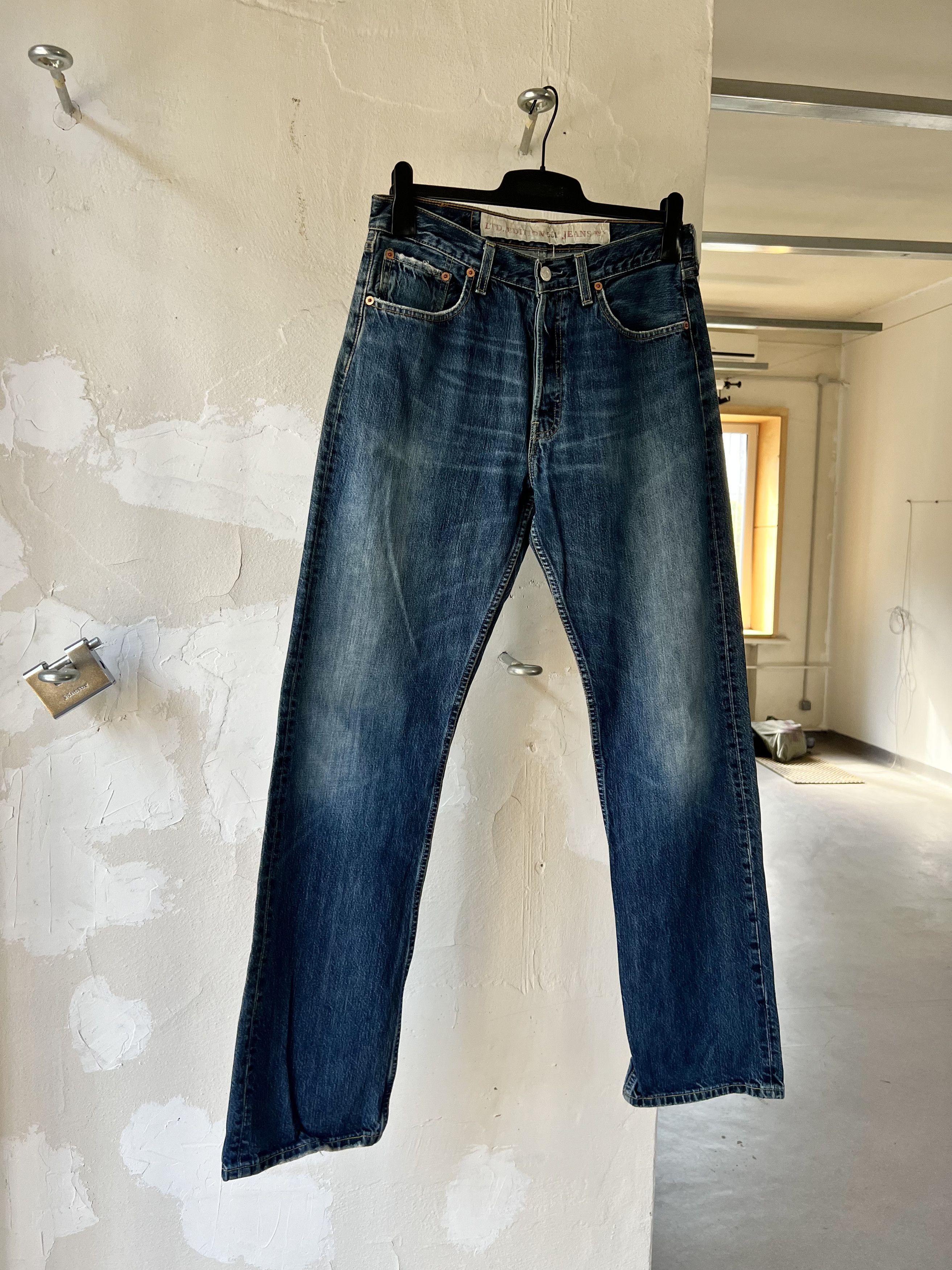 Levi's Vintage Clothing Levis 501 Light Distressed Denim Jeans Pants Size US 31 - 3 Thumbnail