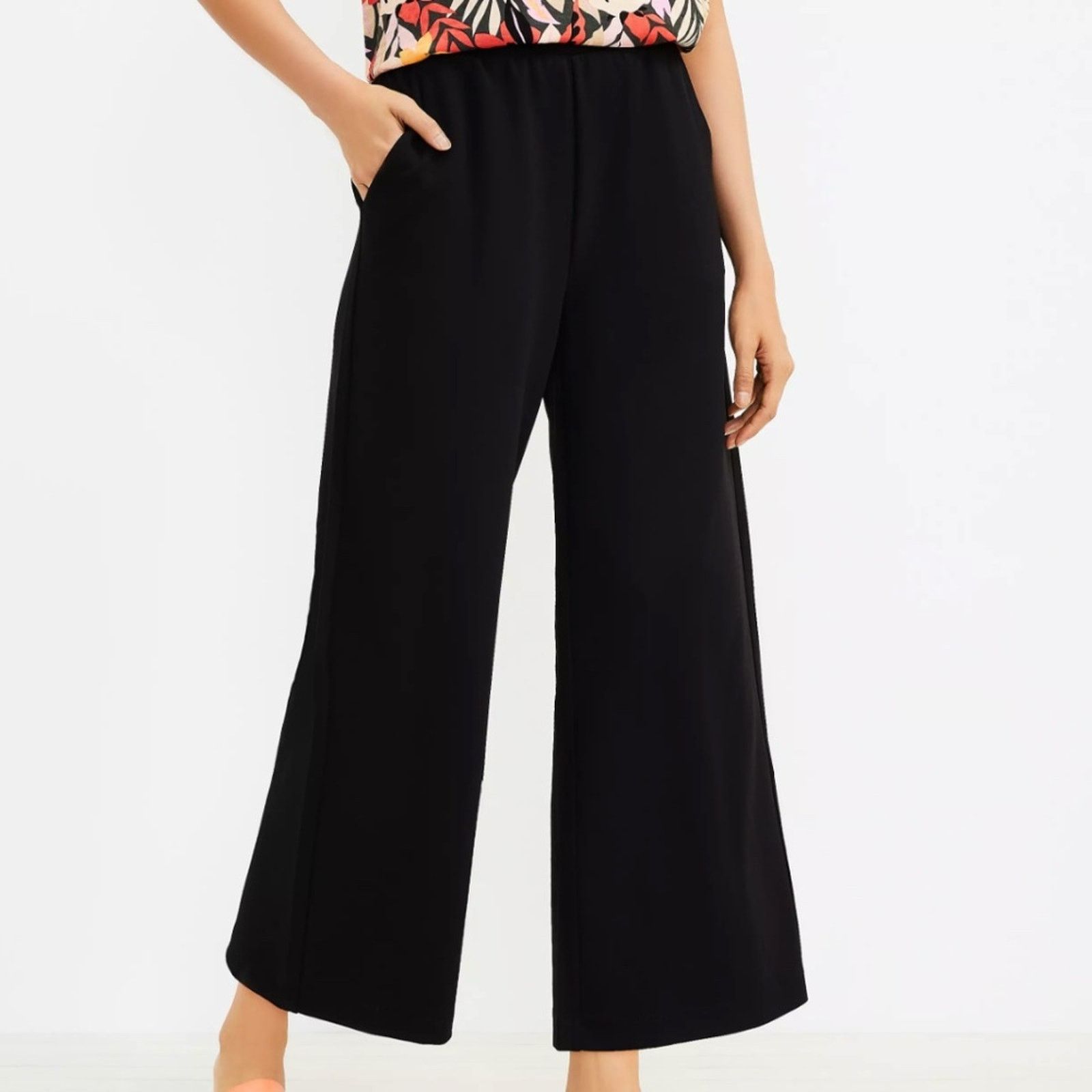 Loft NWT LOFT Women's High-Rise Slim Wide Leg Crop Pants - 6P Size 28" / US 6 / IT 42 - 1 Thumbnail