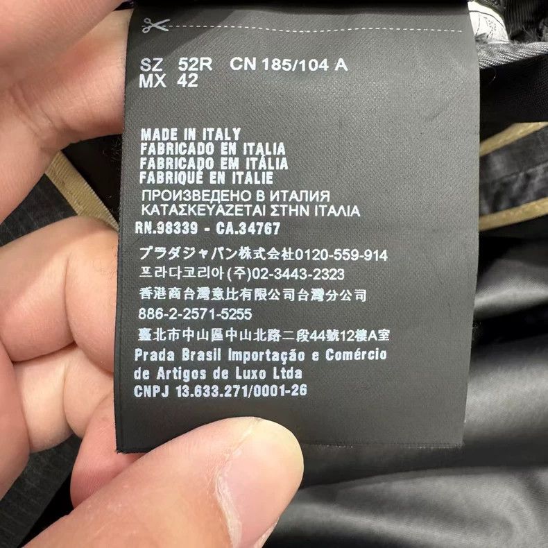 Prada Prada Gray striped suit 2502-Nextarrow Size 52R - 5 Thumbnail