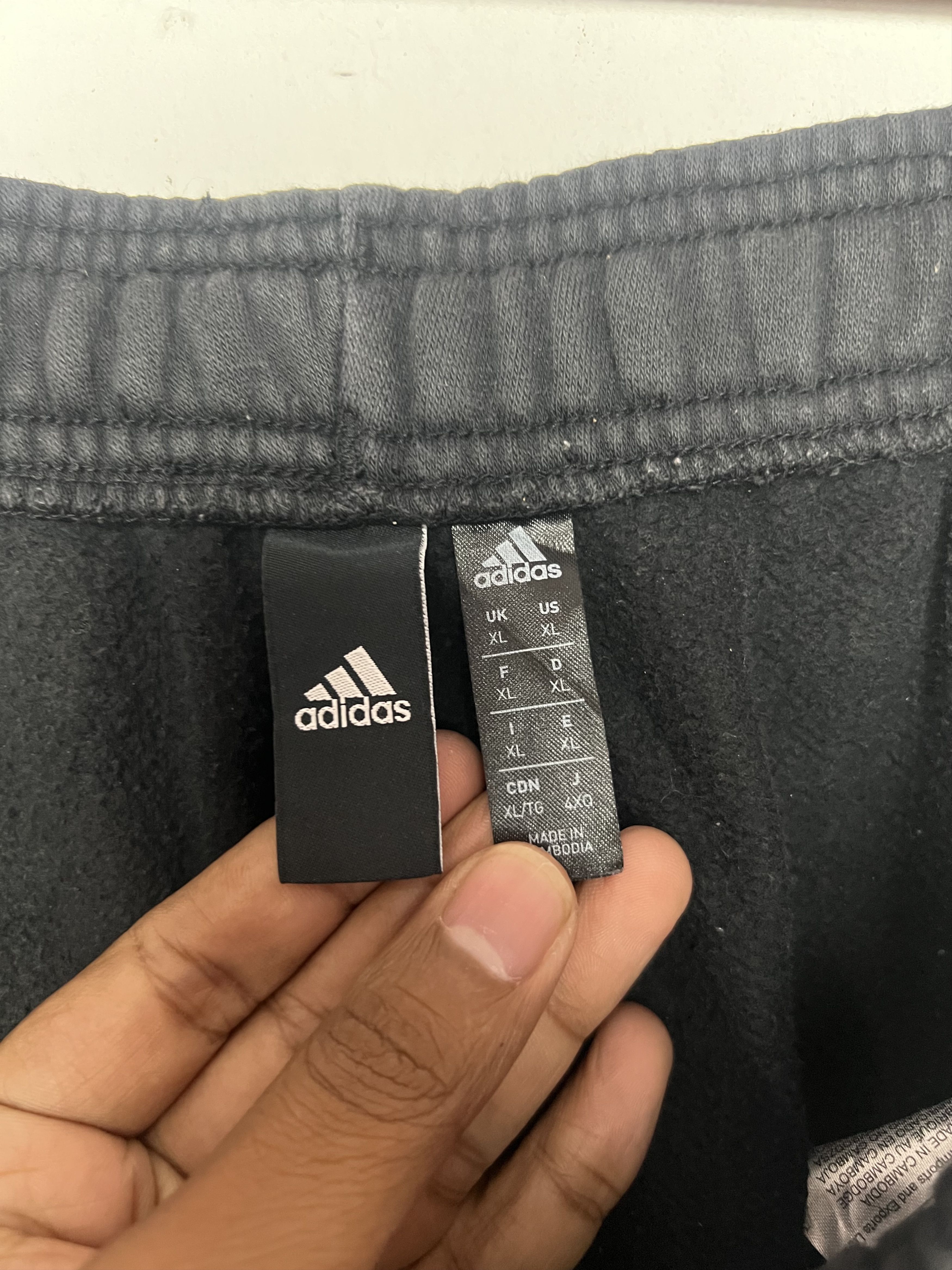 Adidas ADIDAS PRIMEGREEN ESSENTIAL WARM UP STRIPES TRACK PANT Size US 33 - 8 Thumbnail