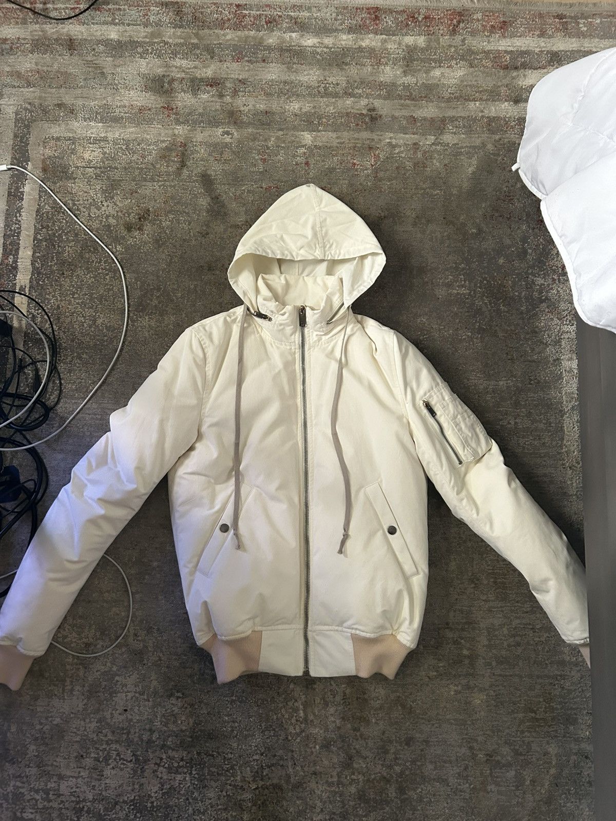 Rick Owens Rick Owens Retracable Hood Flight Bomber Down Jacket Size US S / EU 44-46 / 1 - 1 Thumbnail