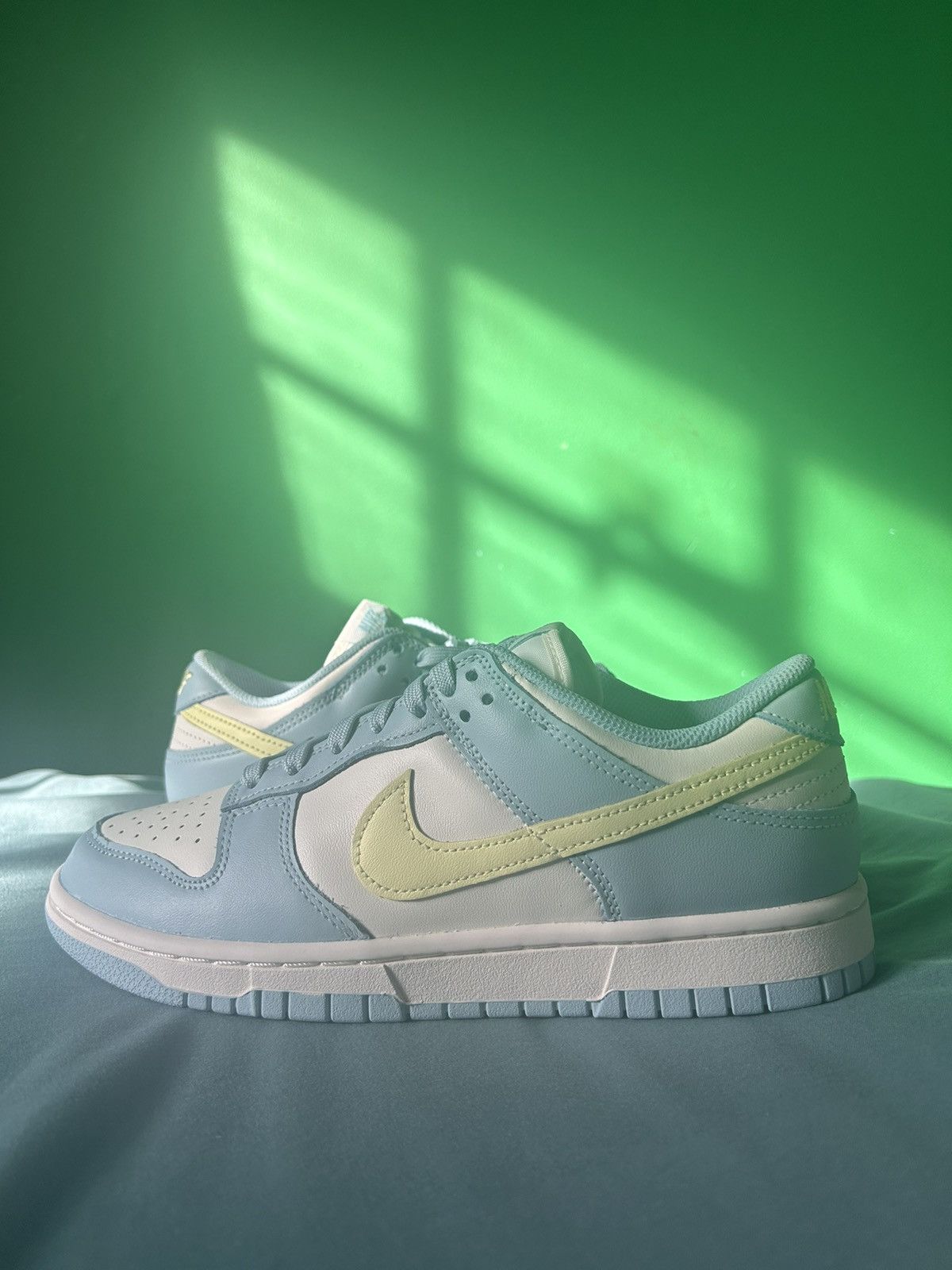 Nike Nike Dunk Low Ocean Bliss 2023 Size US 9 / IT 39 - 1 Thumbnail
