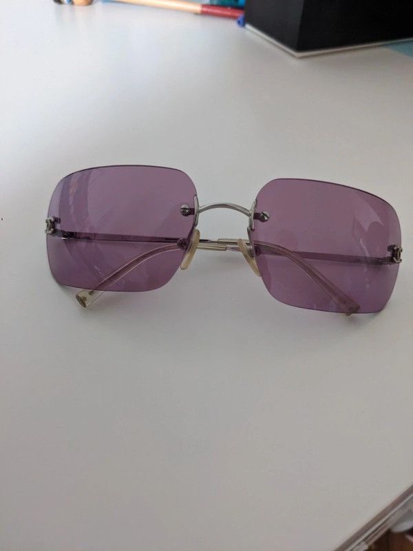 Chanel Chanel Sunglasses 4017 CC Rhinestone Logo Rimless Vintage Size ONE SIZE - 3 Thumbnail