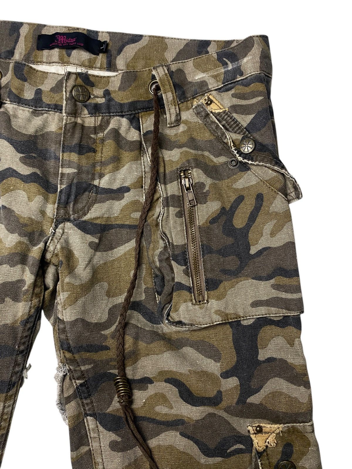 If Six Was Nine 2000's Midas Camo Laced Up Ring Shorts Size US 29 - 2 Thumbnail