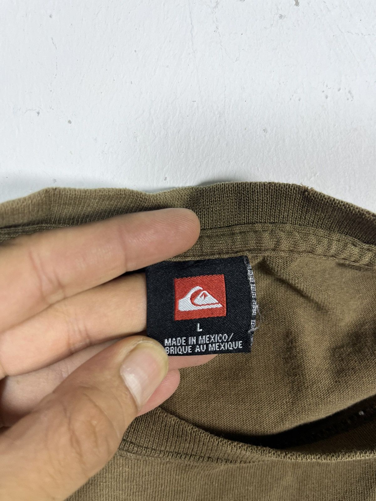 Quiksilver RARE 🏄‍♀️ QUIKSILVER DESIGN TV 📺 Size US L / EU 52-54 / 3 - 6 Thumbnail