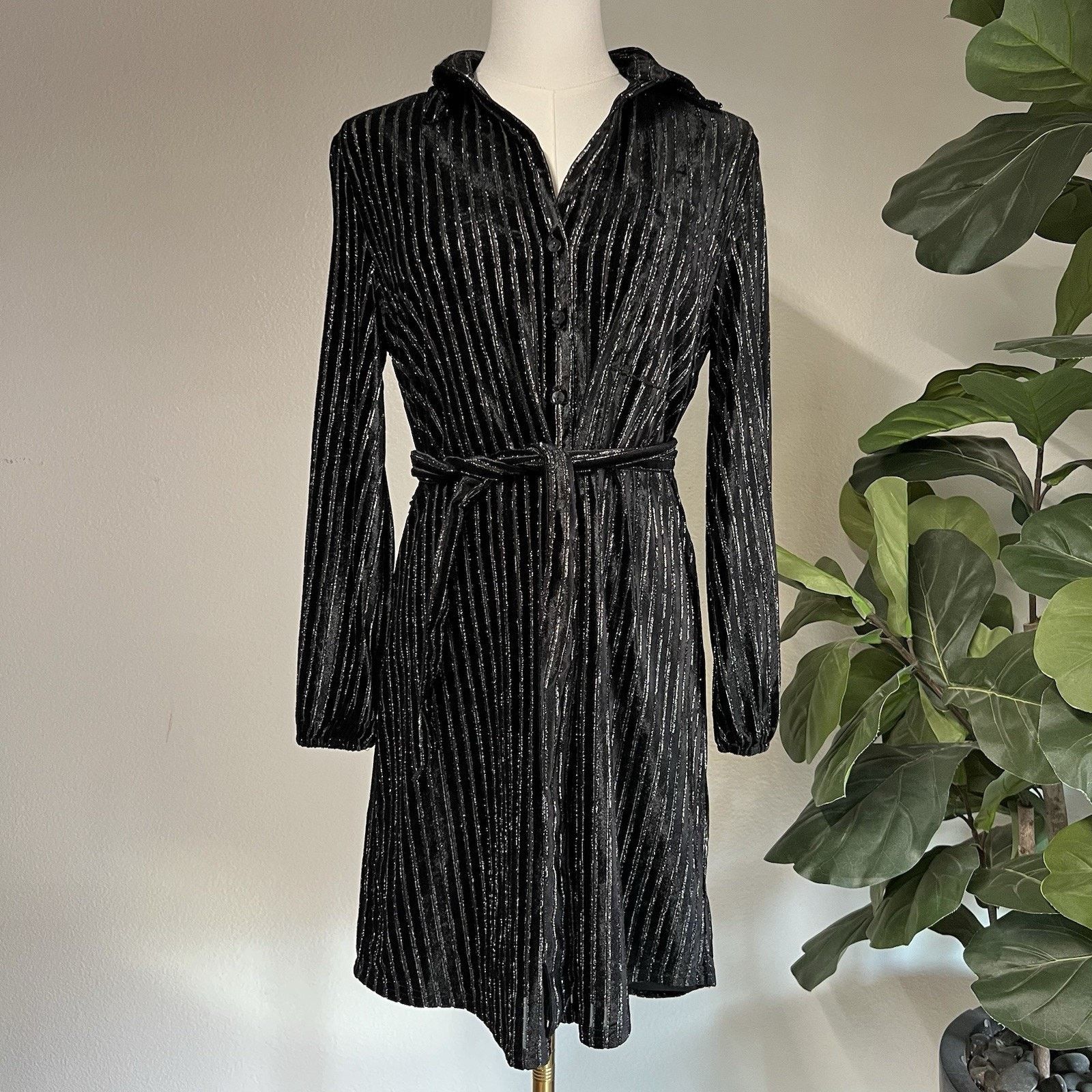 House of Harlow NWT House Of Harlow XS Long Sleeve Metallic Shirt Dress Size XS / US 0-2 / IT 36-38 - 1 Thumbnail