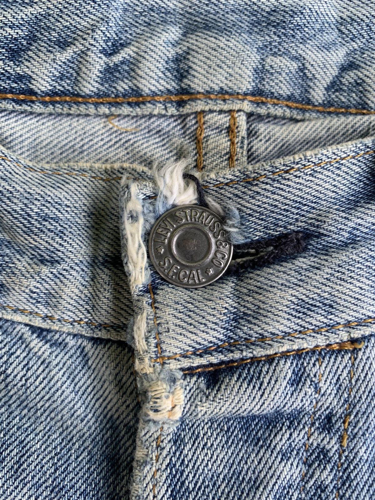 Levi's × Vintage Vintage Levis 501XX 555 Big E Selvedge Distressed Denim Size US 30 / EU 46 - 10 Thumbnail