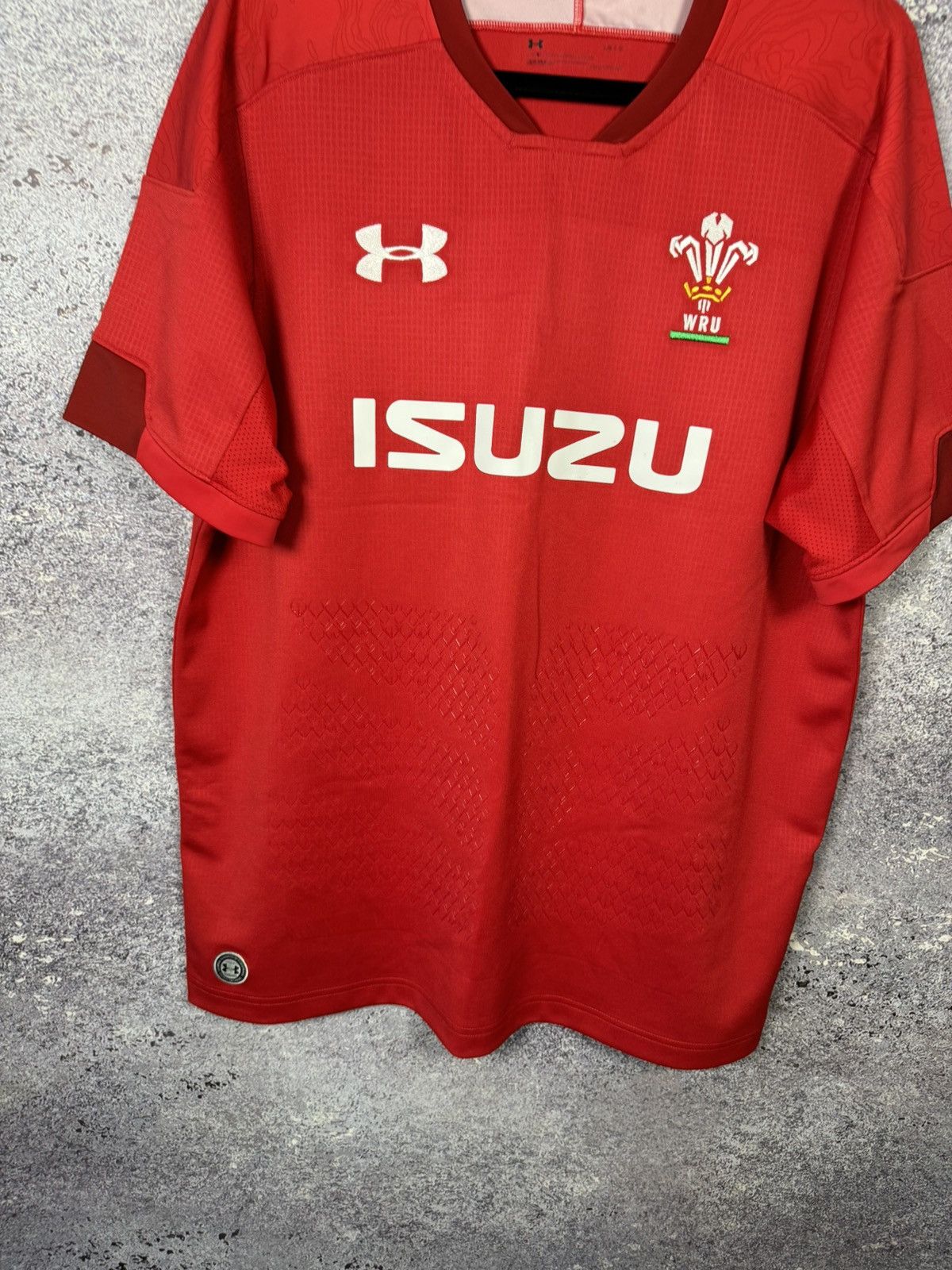 Under Armour × Vintage Wales Rugby Union 2018 Home Under Armour Rugby Jersey Size US L / EU 52-54 / 3 - 4 Thumbnail