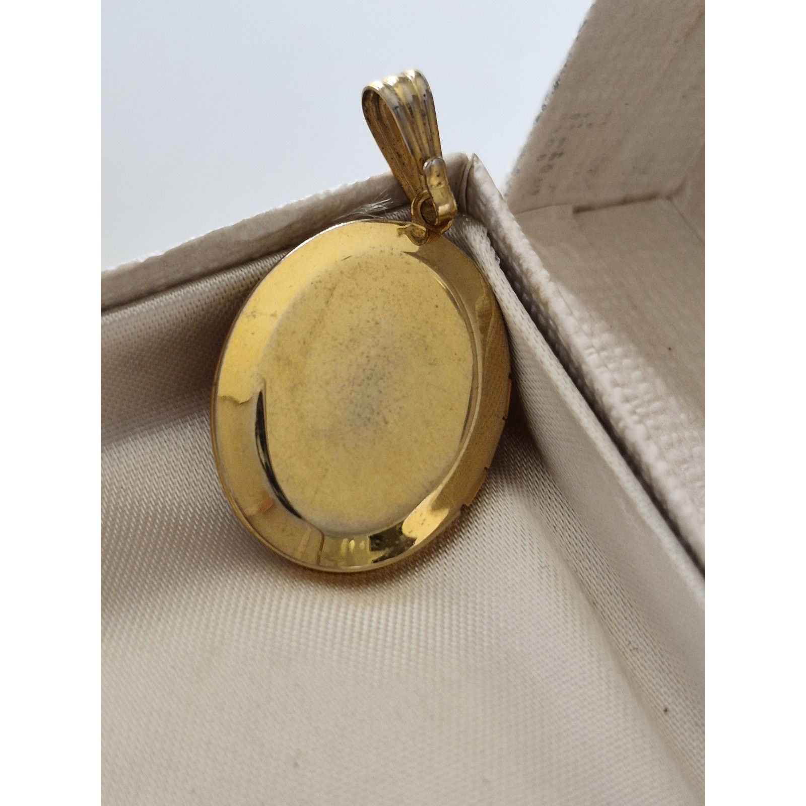 Other Vintage Porcelain Victorian Locket Size ONE SIZE - 2 Thumbnail