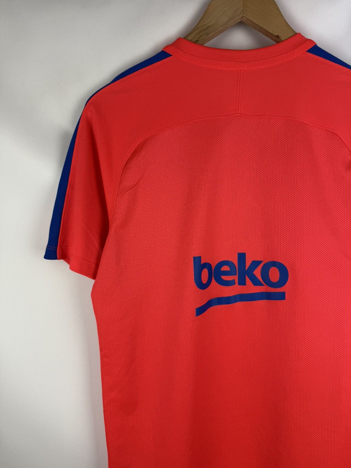 Nike Nike FC Barcelona 20016 / 17 Training Soccer Jersey Shirt Size US M / EU 48-50 / 2 - 19 Thumbnail