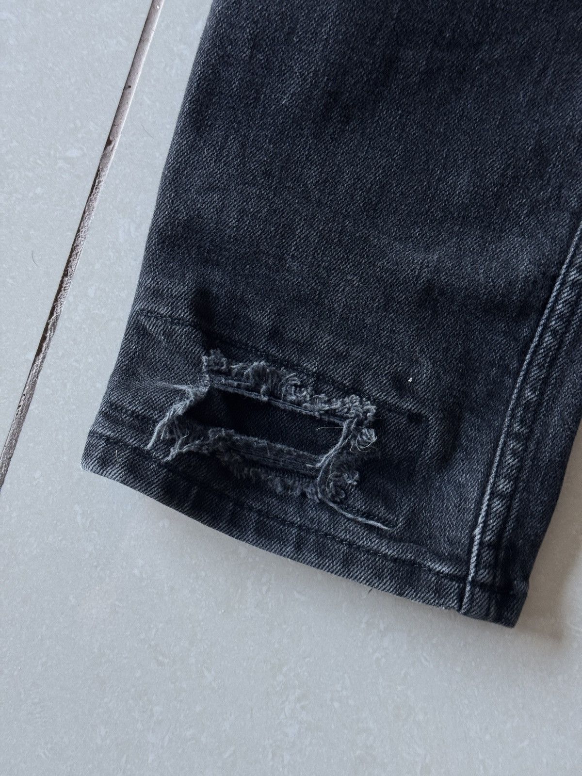KSUBI Chitch Boneyard Distressed Jeans