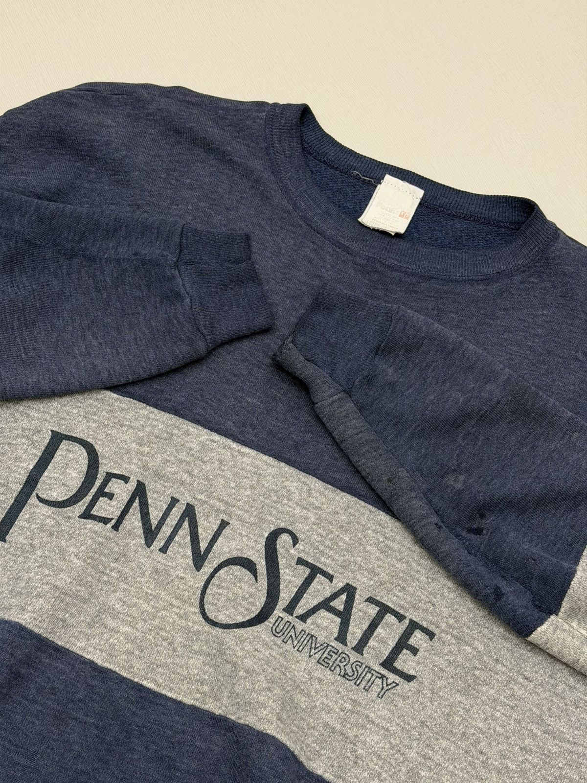 NCAA Vintage 70s PENN STATE University Crewneck PSU L Made in USA Size US L / EU 52-54 / 3 - 5 Thumbnail