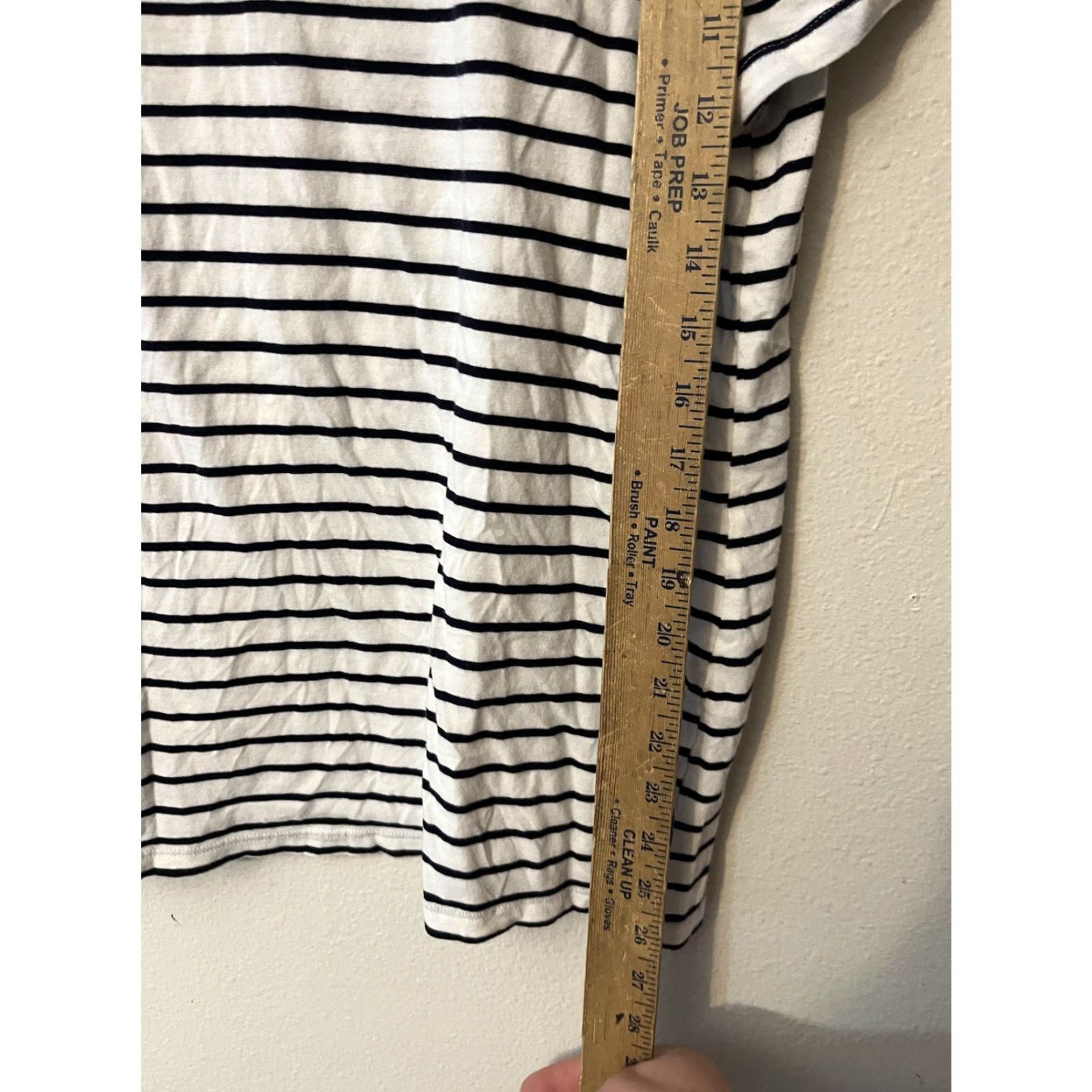 Gap VINTAGE Gap Women's T-Shirt White/Black Striped V-Neck Short Sleeve XL Top Size XL / US 12-14 / IT 48-50 - 5 Thumbnail