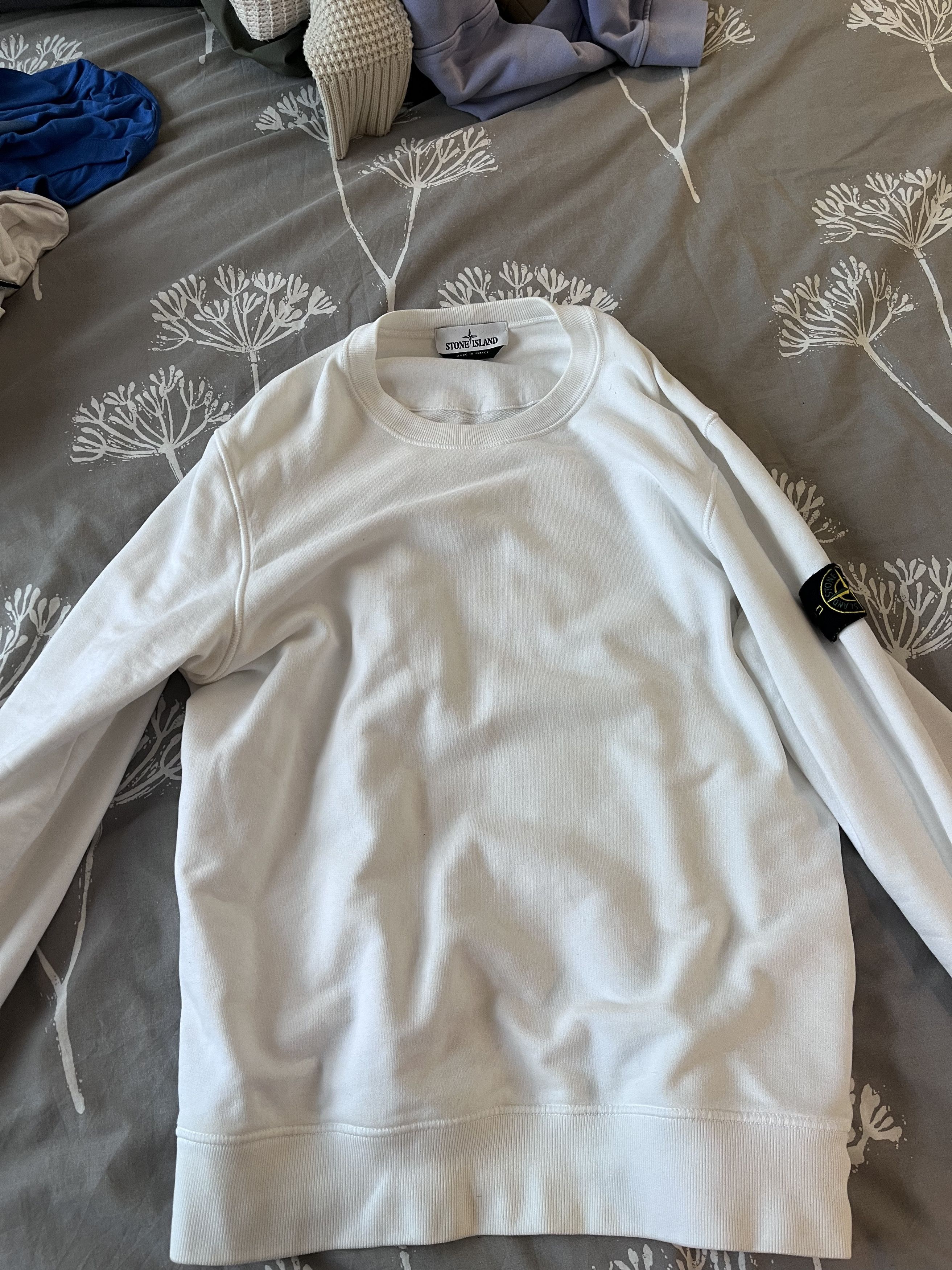 Stone Island Stone Island White Crewneck Sweatshirt (L) Size US L / EU 52-54 / 3 - 1 Thumbnail