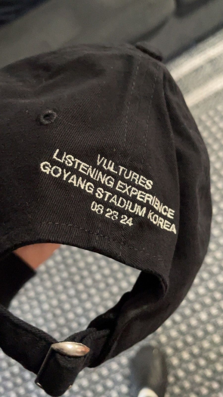 Kanye West Kanye West Korea Vultures Merch Size ONE SIZE - 2 Thumbnail