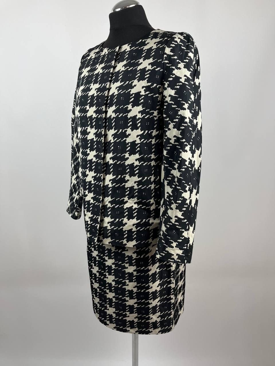 Weekend Max Mara Weekend Max Mara Houndstooth Skirt Suit Set Size M / US 6-8 / IT 42-44 - 2 Thumbnail