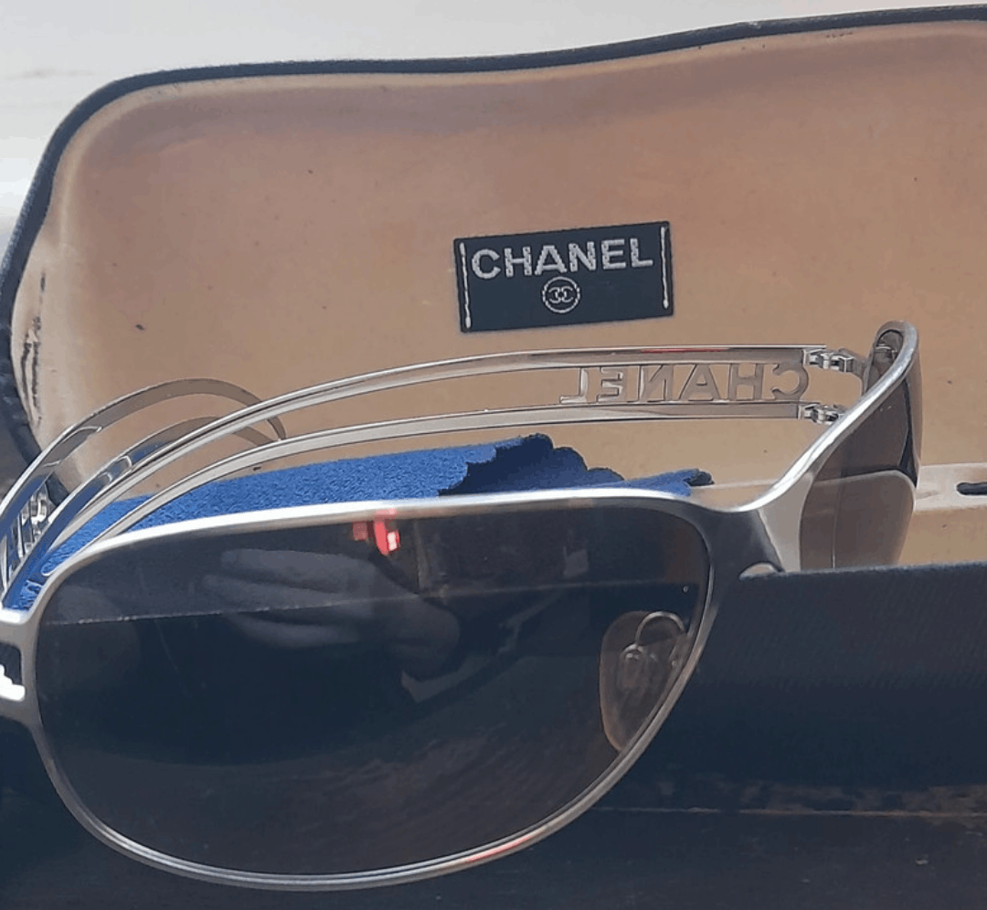 Chanel × Vintage CHANEL Sunglasses Rhinestone Logo Metal Frame Vintage 4149 Size ONE SIZE - 8 Thumbnail