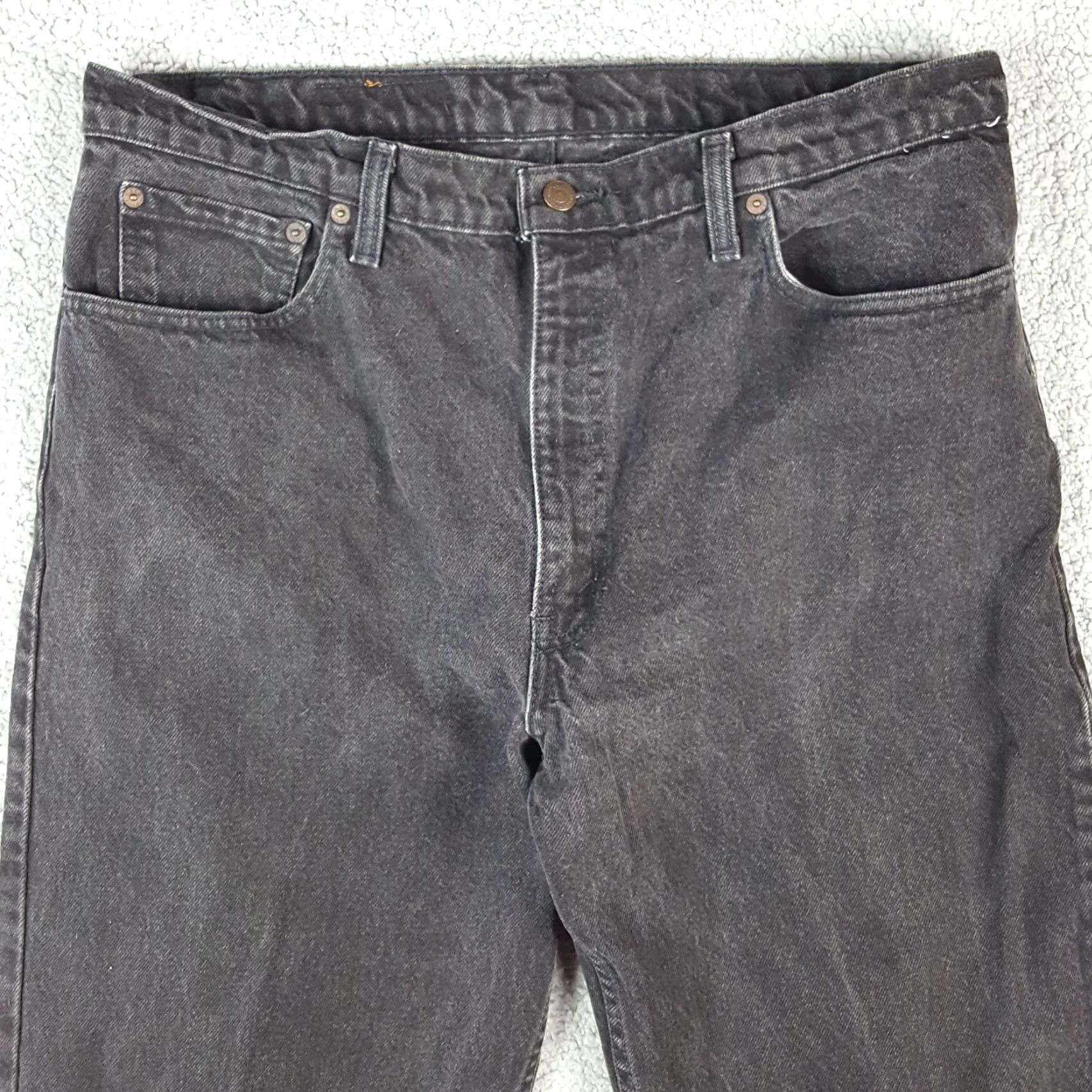 Levi's VINTAGE Levi's 550 Black Denim Relaxed Tapered Jeans Men's Size 38x34 Faded Y2K Grunge Rock Size US 38 / EU 54 - 2 Thumbnail