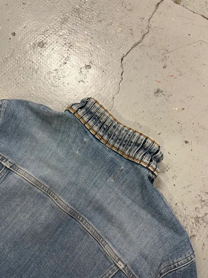 Moschino 2000s Moschino Pleated Blue Buttoned Denim Jacket Size M / US 6-8 / IT 42-44 - 8 Thumbnail