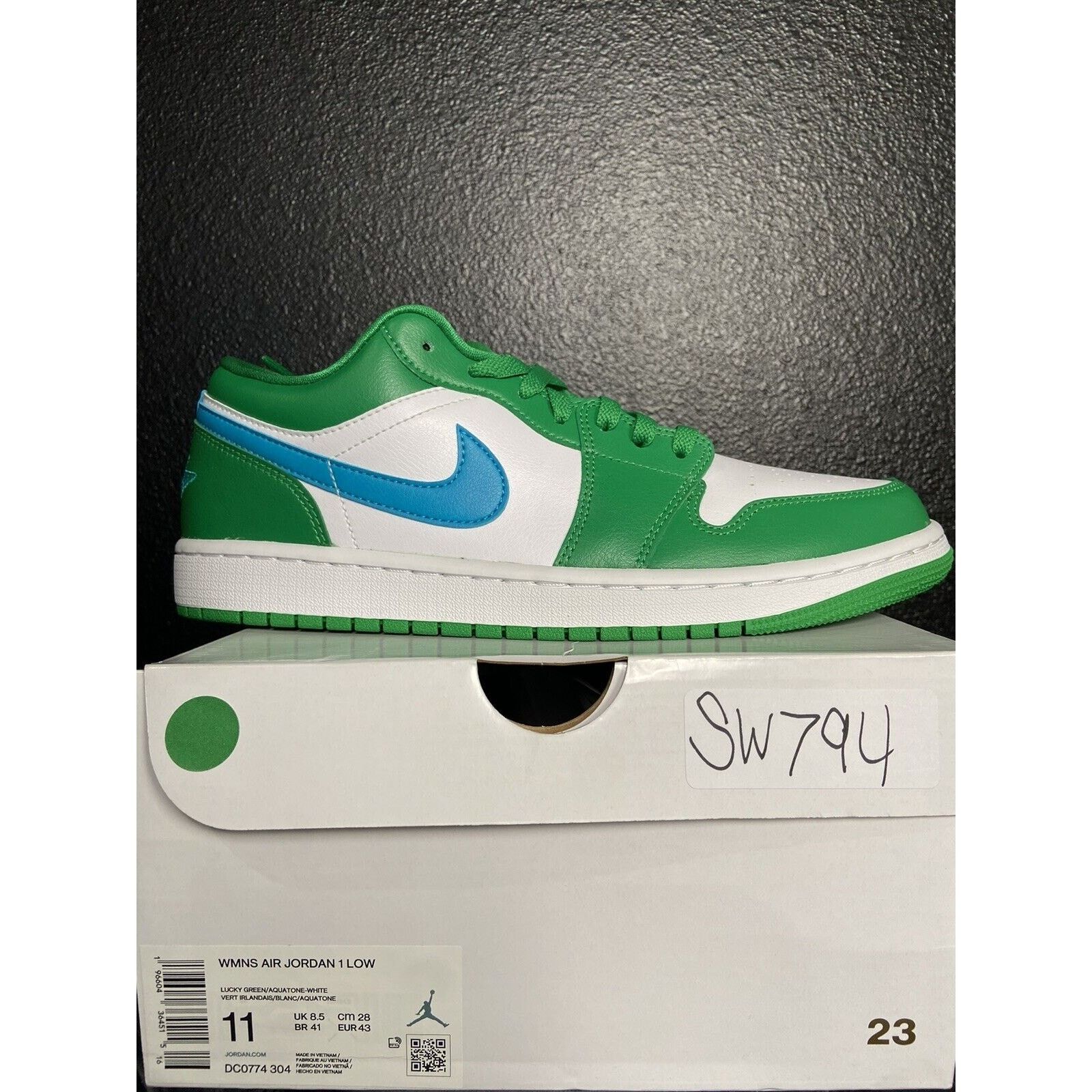Nike Air Jordan Retro Low Lucky Green White DC0774-304
