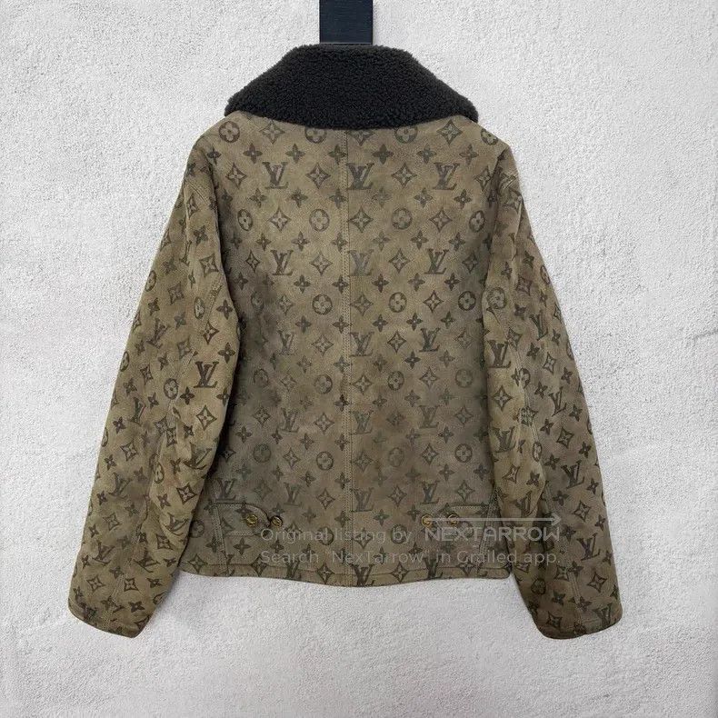 Louis Vuitton Louis Vuitton Printed monogrammed lapel tunic zip-up fur o Size US M / EU 48-50 / 2 - 2 Thumbnail