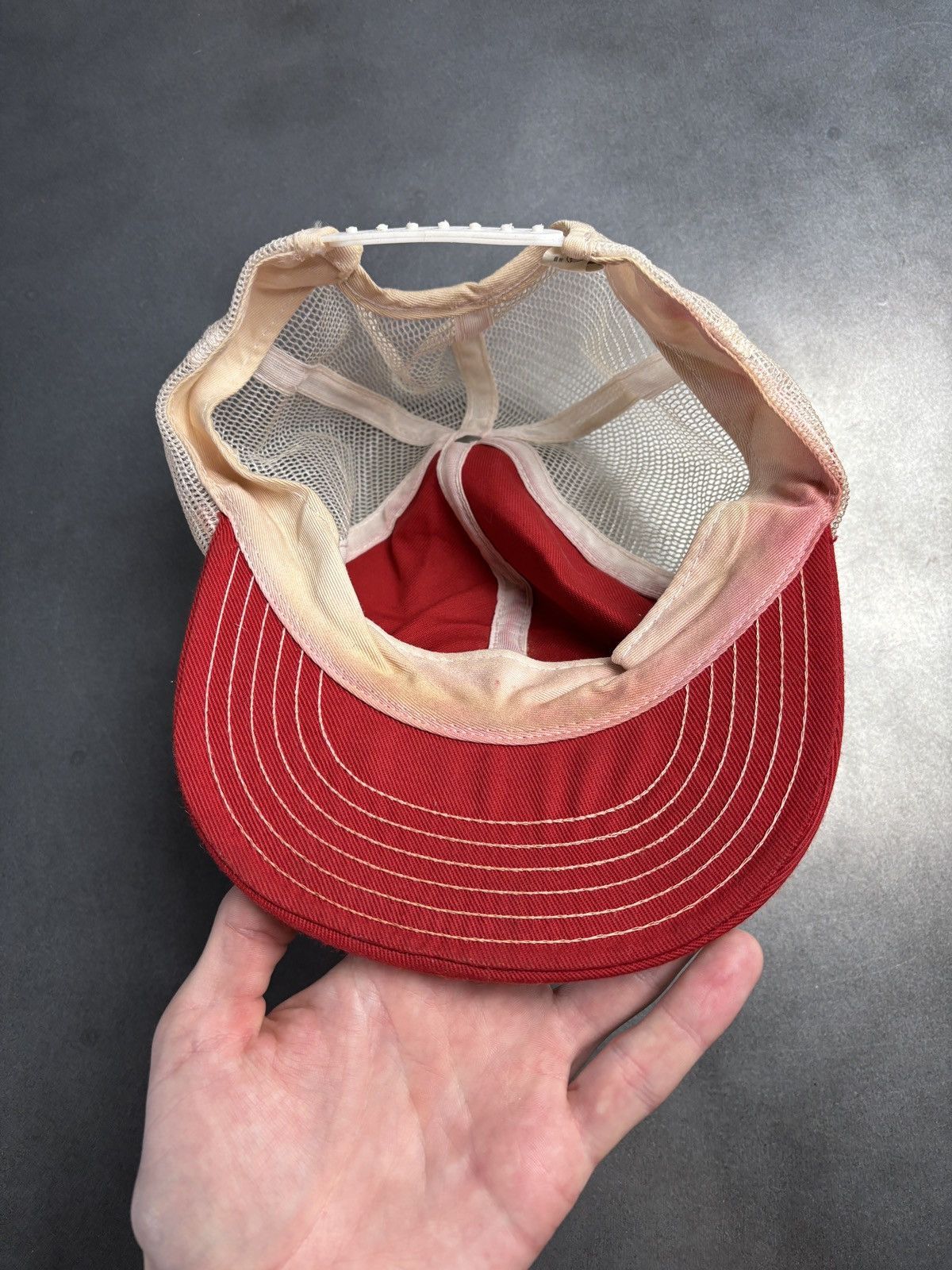 Vintage Vintage Trucker Hat Canadas Wonderland 1970s 1980s Mesh 80s Size ONE SIZE - 4 Thumbnail