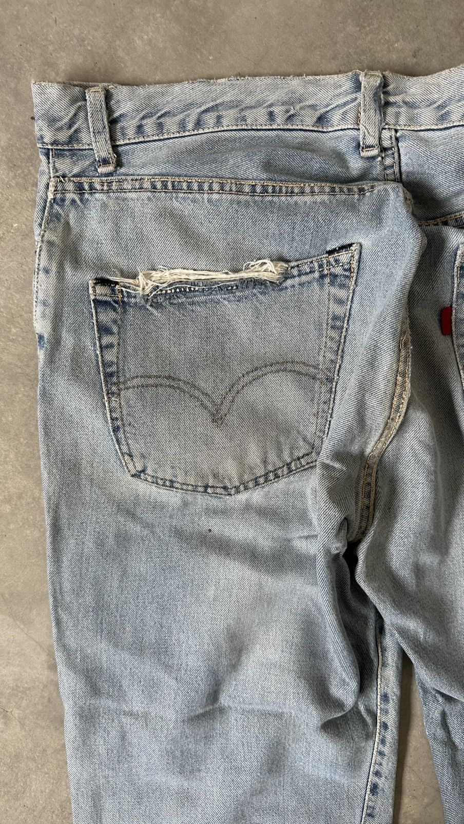 Spellbound VINTAGE LEVIS BUTTON SPELLBOUND DISTRESSED SELVEDGE PANT Size US 34 / EU 50 - 11 Thumbnail