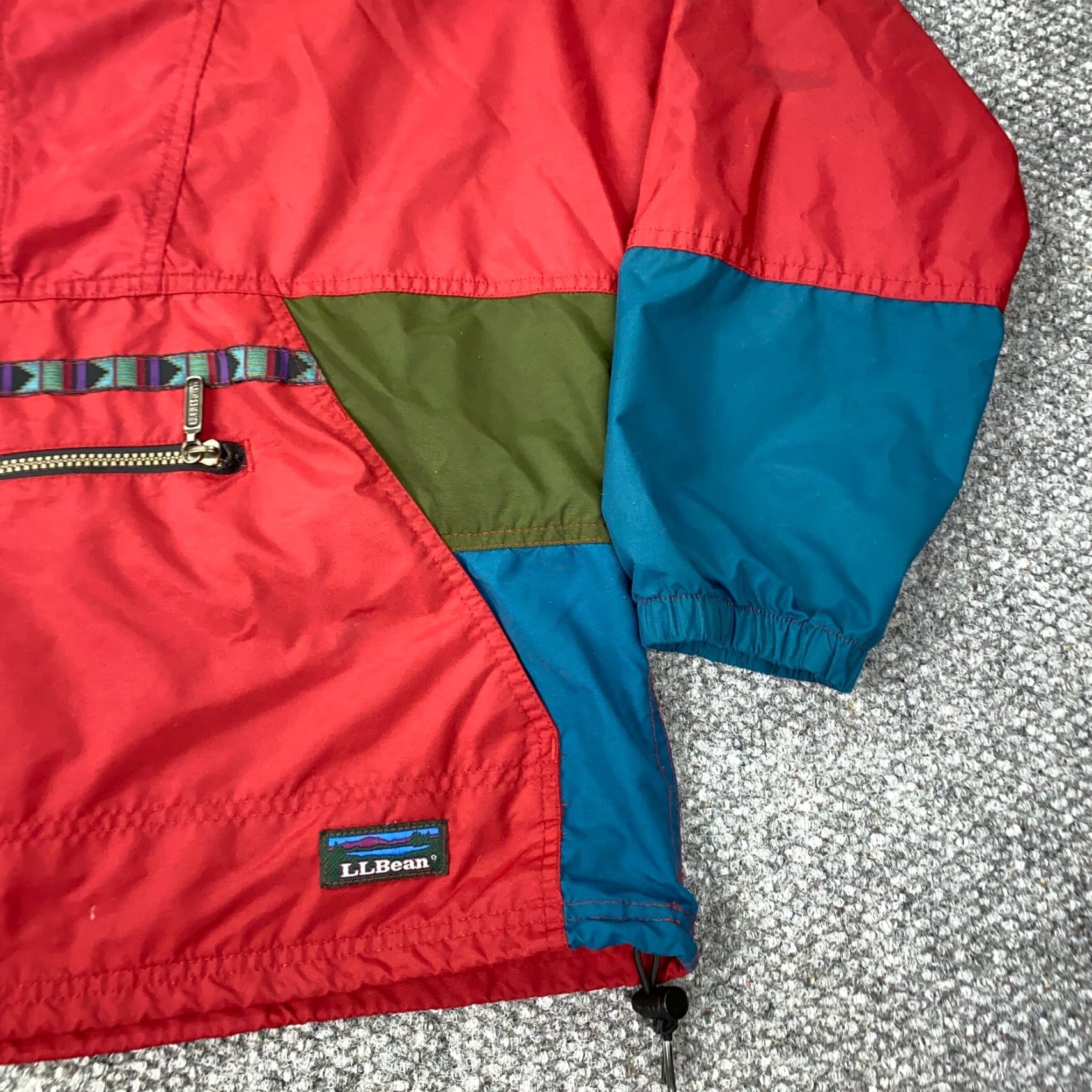 Vintage VINTAGE L.L. Bean Windbreaker Jacket Women’s Large Red Aztec Pattern 90s Casual Fall Spring Size L / US 10 / IT 46 - 5 Thumbnail