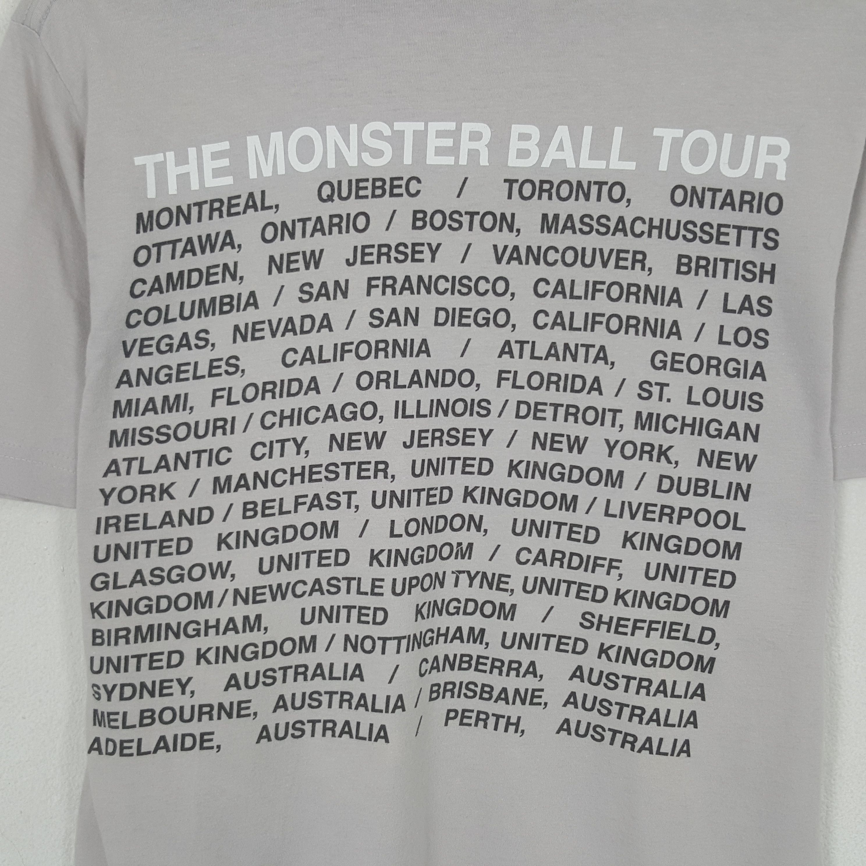 Vintage Vintage Lady Gaga Alejandro American Singer Tour Tshirt Size US M / EU 48-50 / 2 - 4 Thumbnail