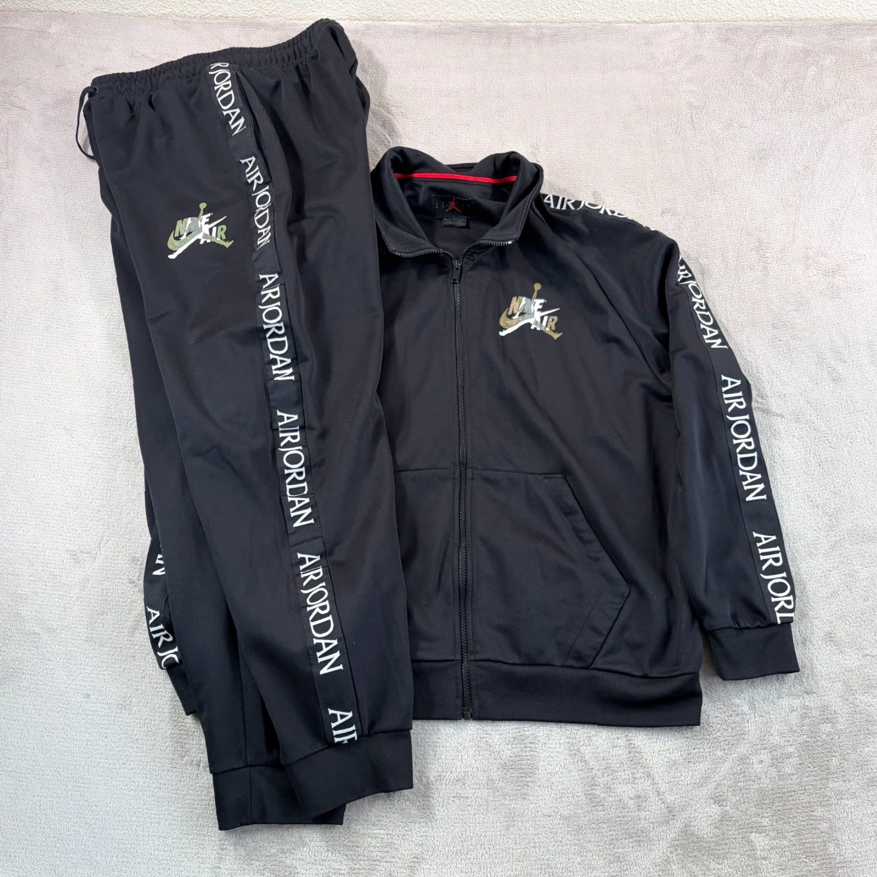 Jordan Brand Nike Jordan Jumpman Logo Classics Tricot Warm-Up Jacket & Jogger Pants Set Men Large Black Size US 33 - 2 Thumbnail