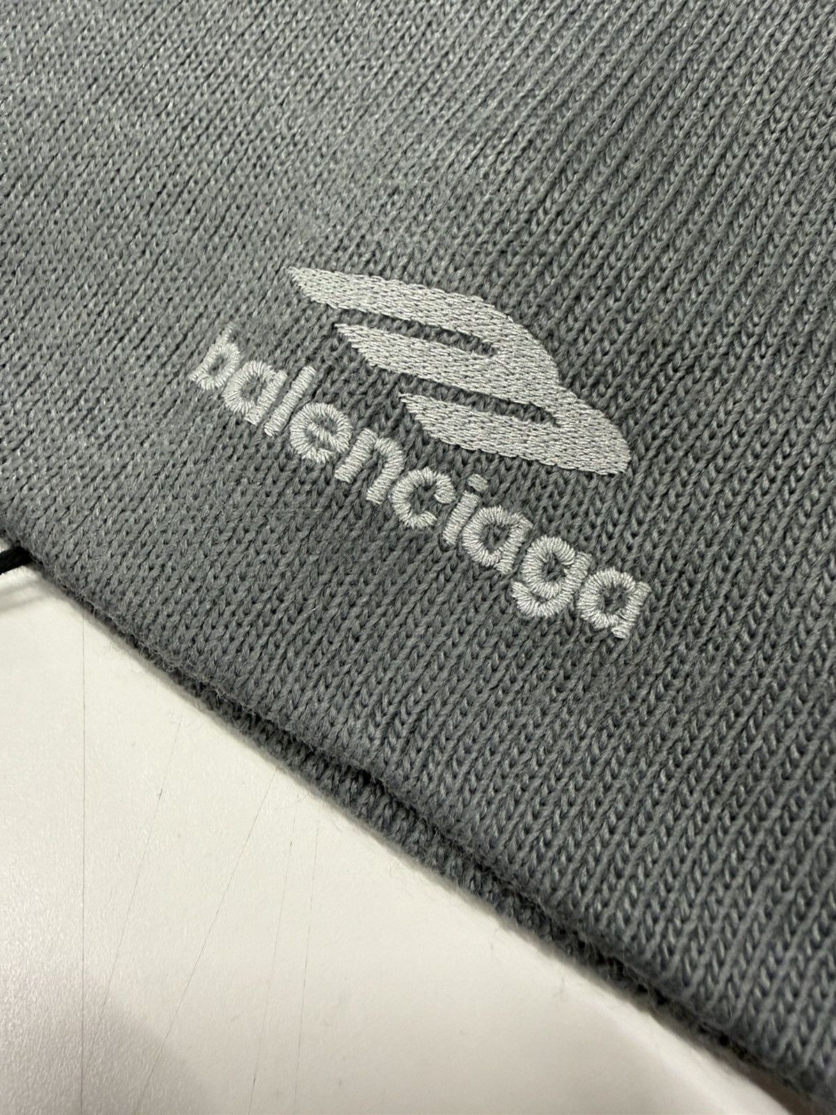 Balenciaga Balenciaga Logo Beanie NEW 500$ Size ONE SIZE - 2 Thumbnail