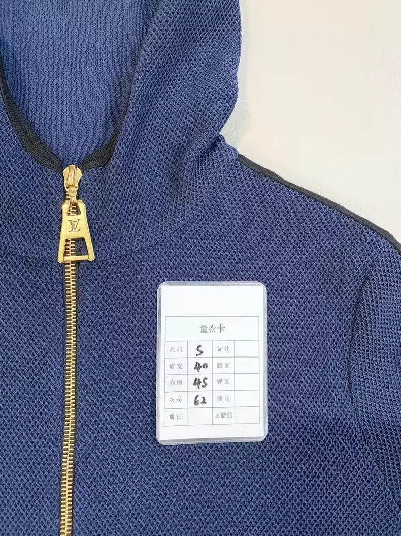 Louis Vuitton Louis Vuitton Knit Zip Hooded Jacket 2502-Nextarrow Size US S / EU 44-46 / 1 - 5 Thumbnail