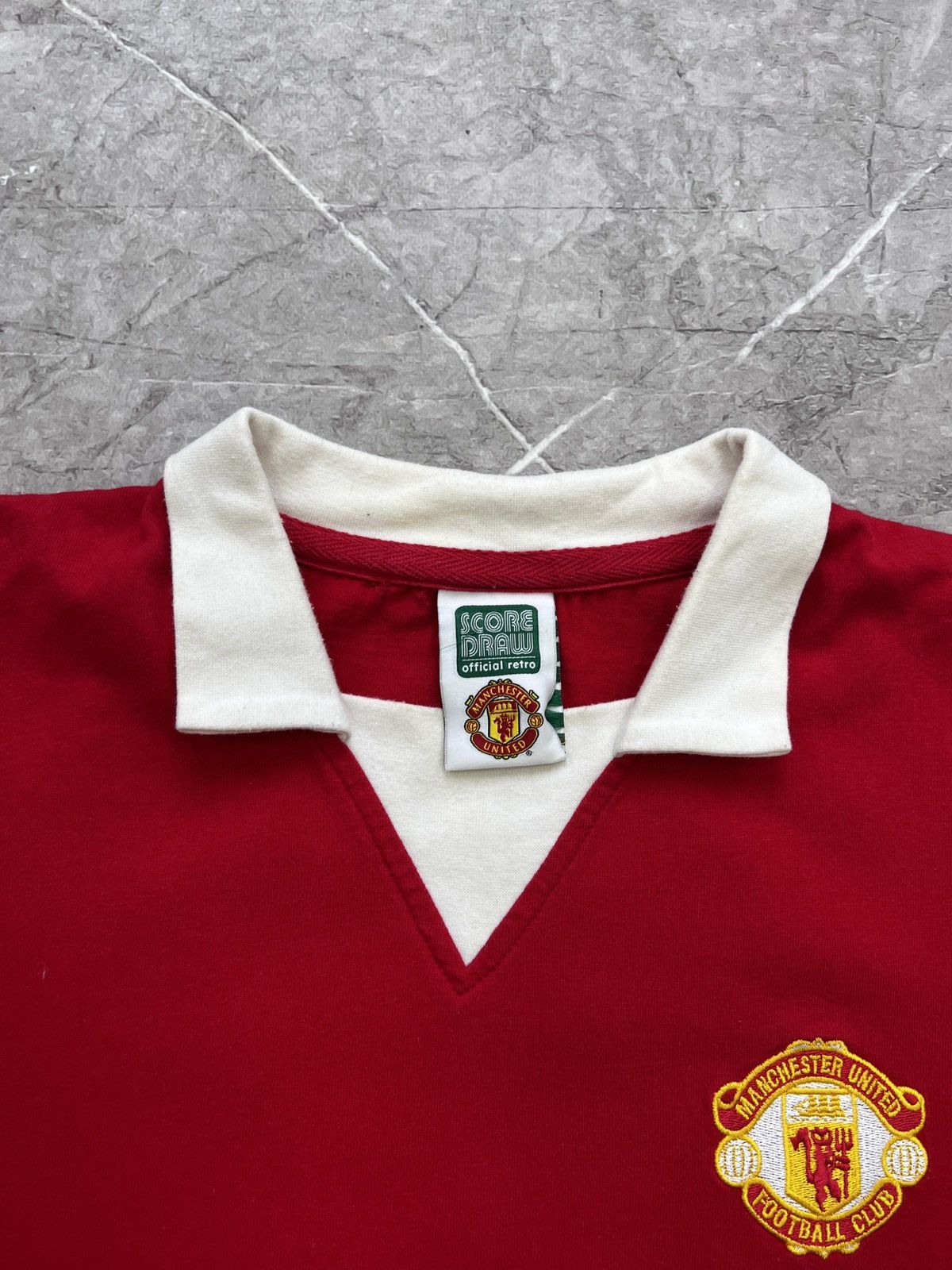 Vintage BlokeCore Manchester United score draw retro jersey 1977 Size US M / EU 48-50 / 2 - 4 Thumbnail