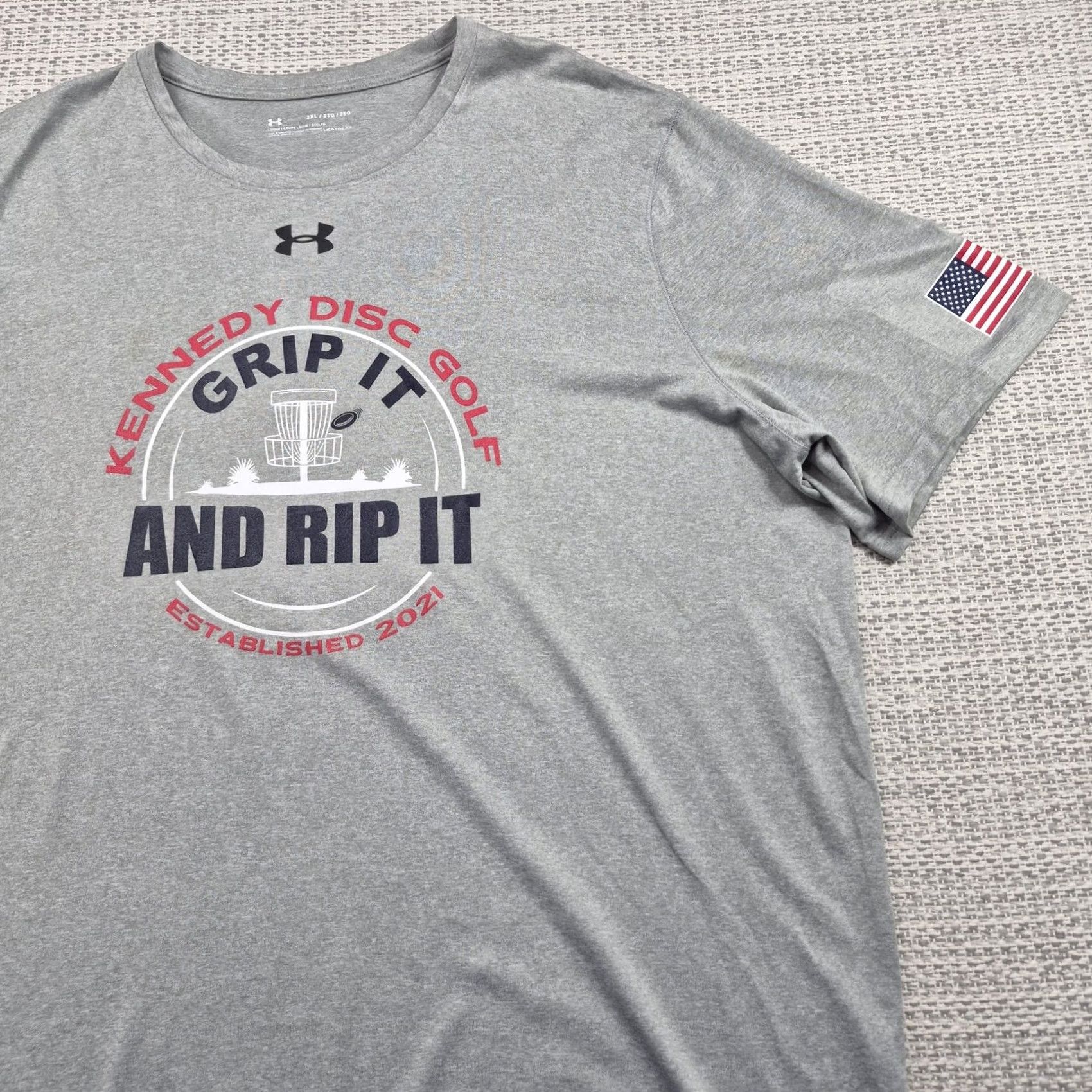 Under Armour Under Armour HeatGear Shirt Mens 2XL Gray Graphic Tee Disc Golf Flag Grip It And Rip It ESTABLISHED 2021 Sports Tee Shirt Mens 2XL Gray Size US XXL / EU 58 / 5 - 2 Thumbnail