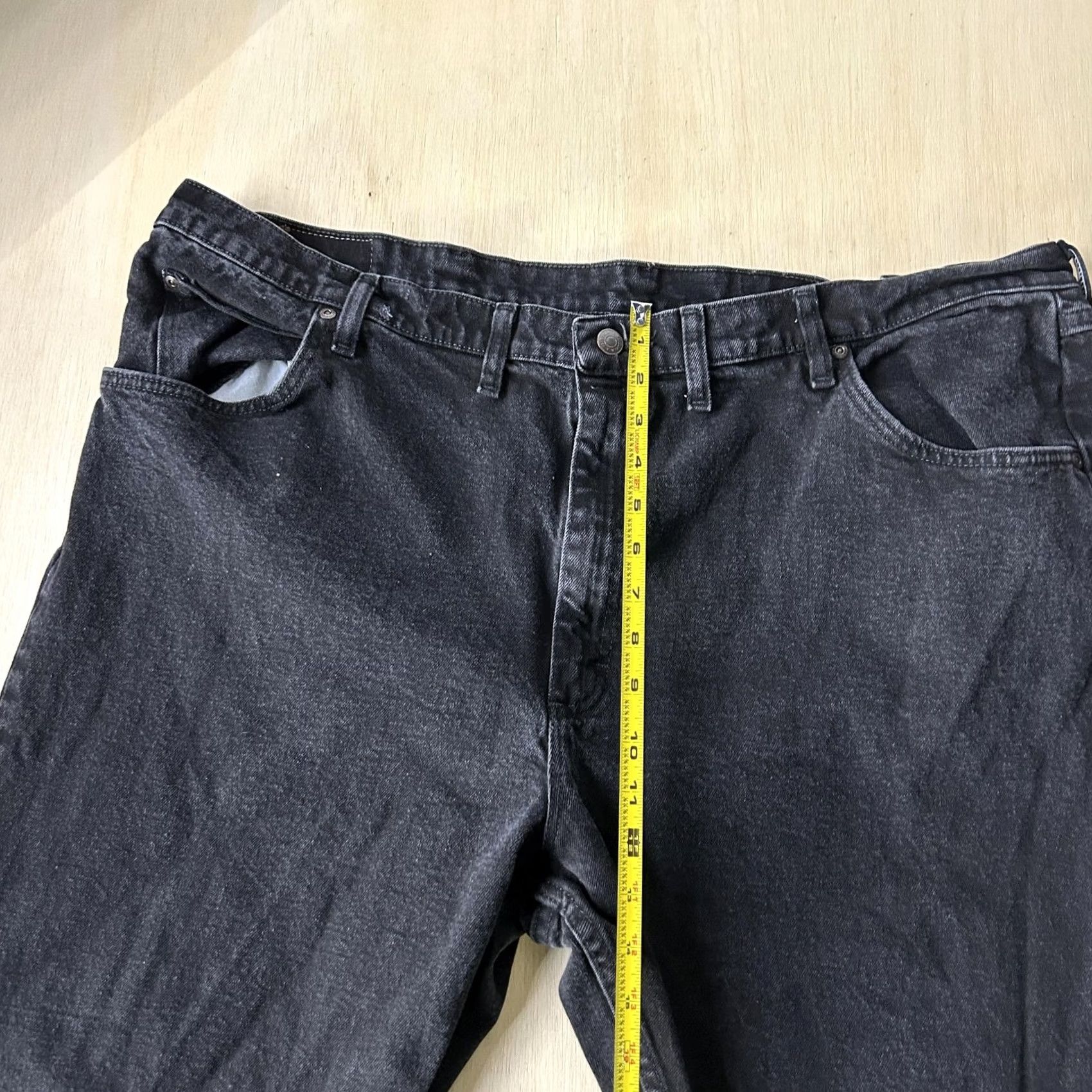 Wrangler Wrangler Jeans Mens 46x30 Charcoal Wash Black Denim Regular Straight Stretch Size US 30 / EU 46 - 6 Thumbnail