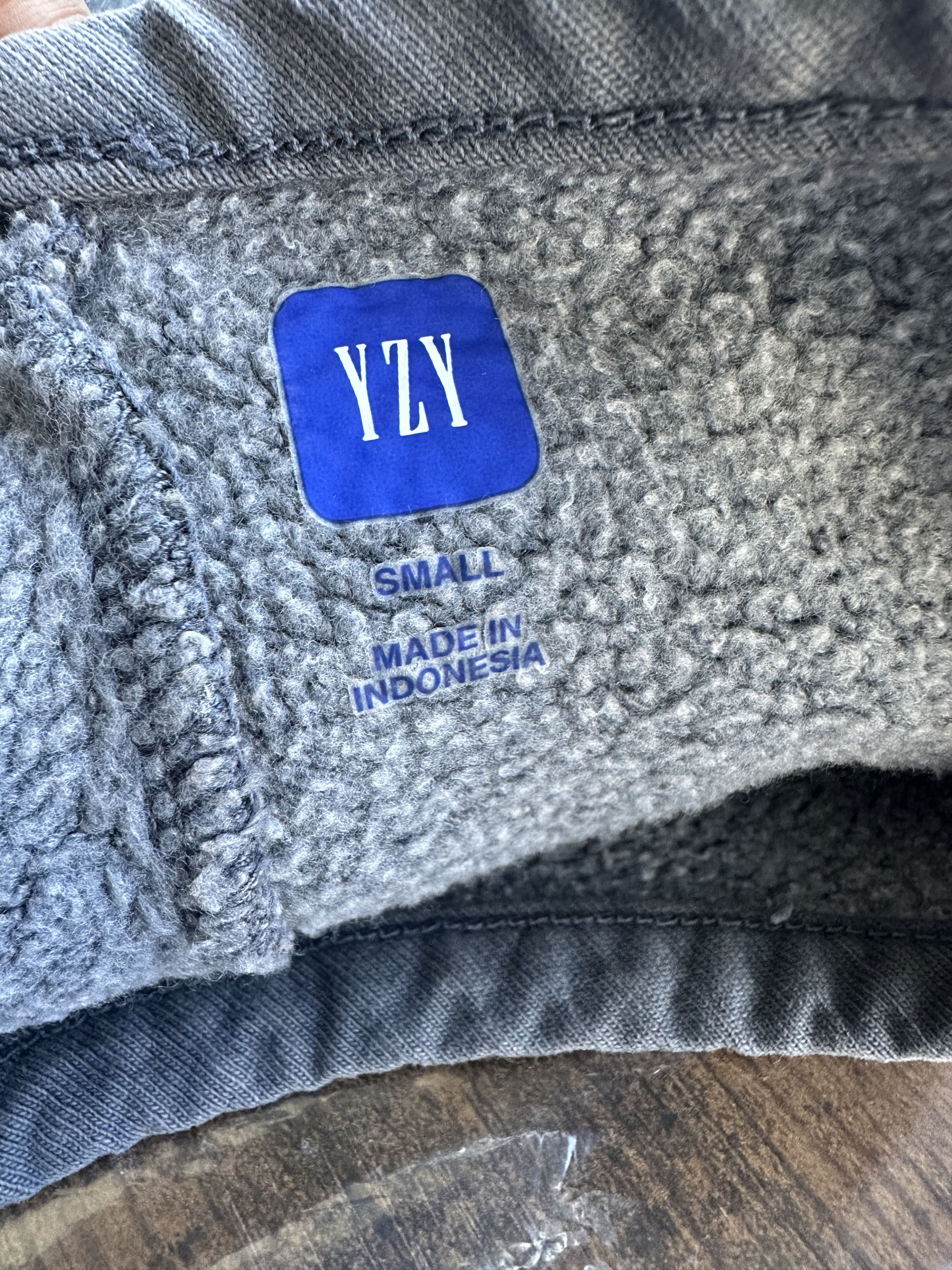 Gap × Kanye West × Yeezy UNRELEASED YEEZY GAP FLEECE YOKE BACK TEE GREY Size US S / EU 44-46 / 1 - 2 Thumbnail