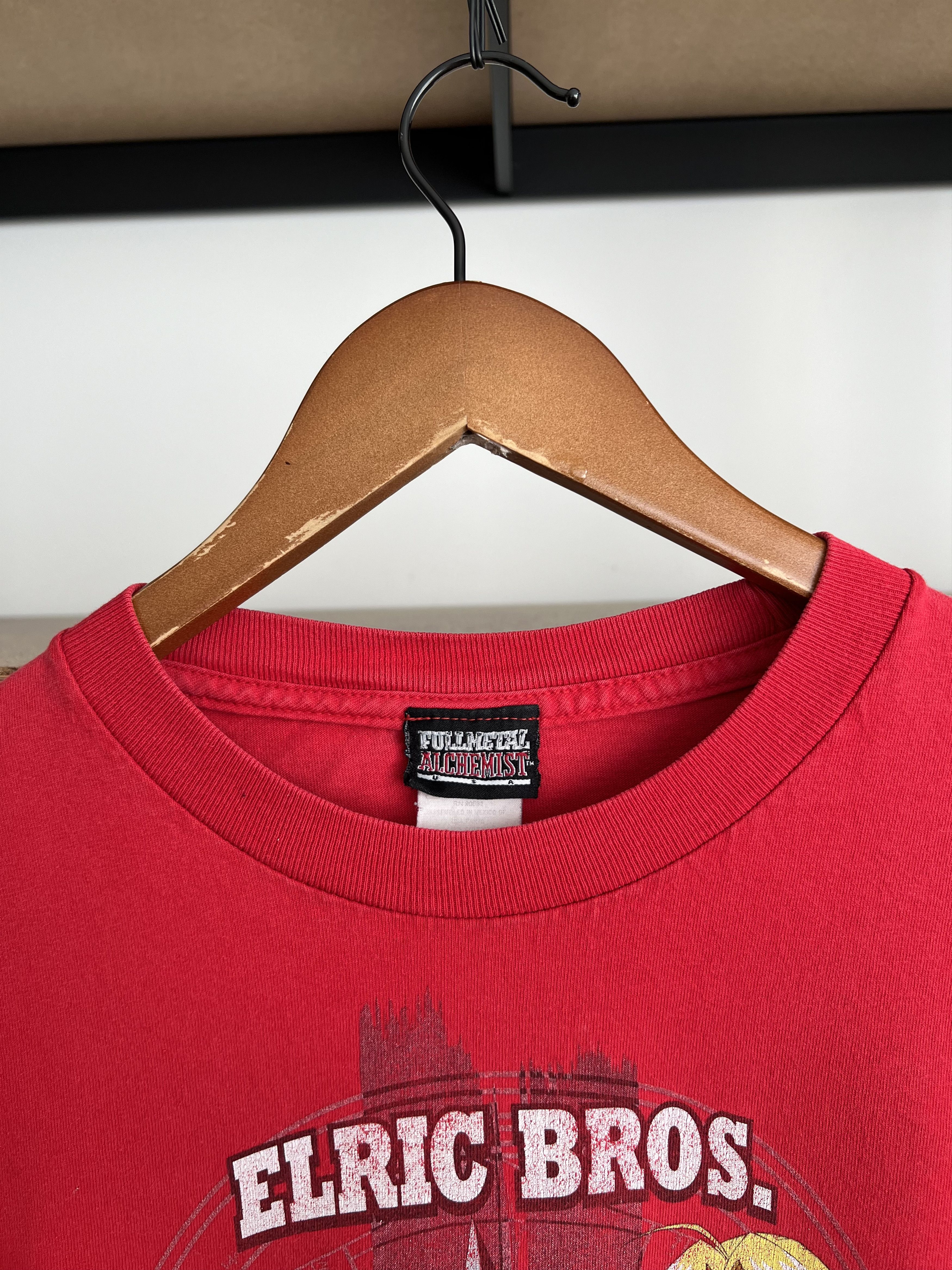 Anime Vintage 2004 Fullmetal Alchemist Anime Manga Red T-shirt Size US XL / EU 56 / 4 - 15 Thumbnail