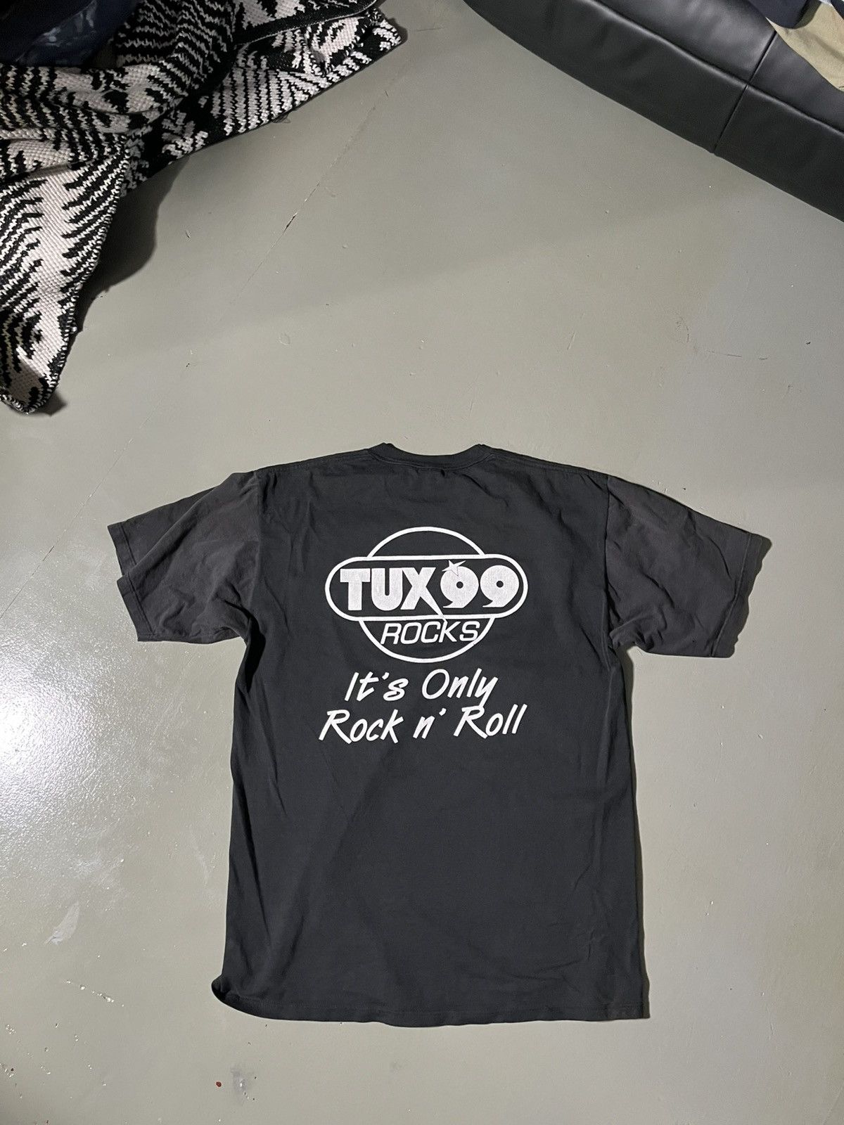 Other TUX 99 Rocks Vintage Radio Station T-Shirt Size US L / EU 52-54 / 3 - 4 Thumbnail