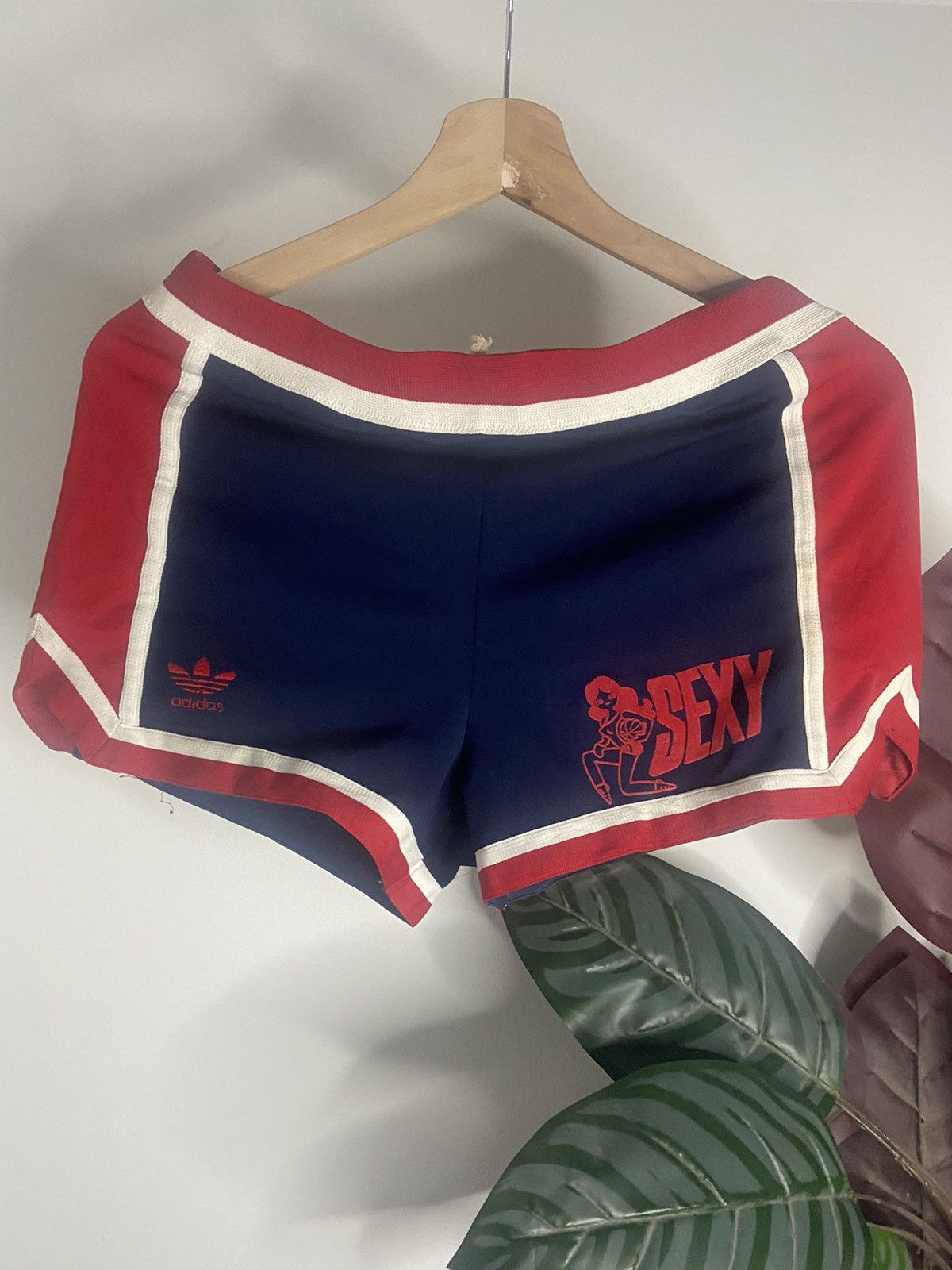 Adidas × Vintage VINTAGE ADIDAS SHORT PANTS 😋❤️ Size 28" / US 6 / IT 42 - 1 Thumbnail