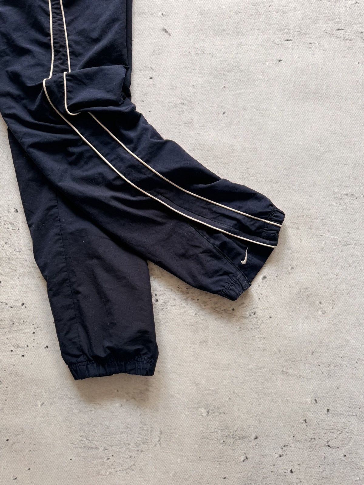 Nike × Vintage NIKE VINTAGE BASIC LOGO OVERSIZE BAGGY PANTS Size US 32 / EU 48 - 2 Thumbnail