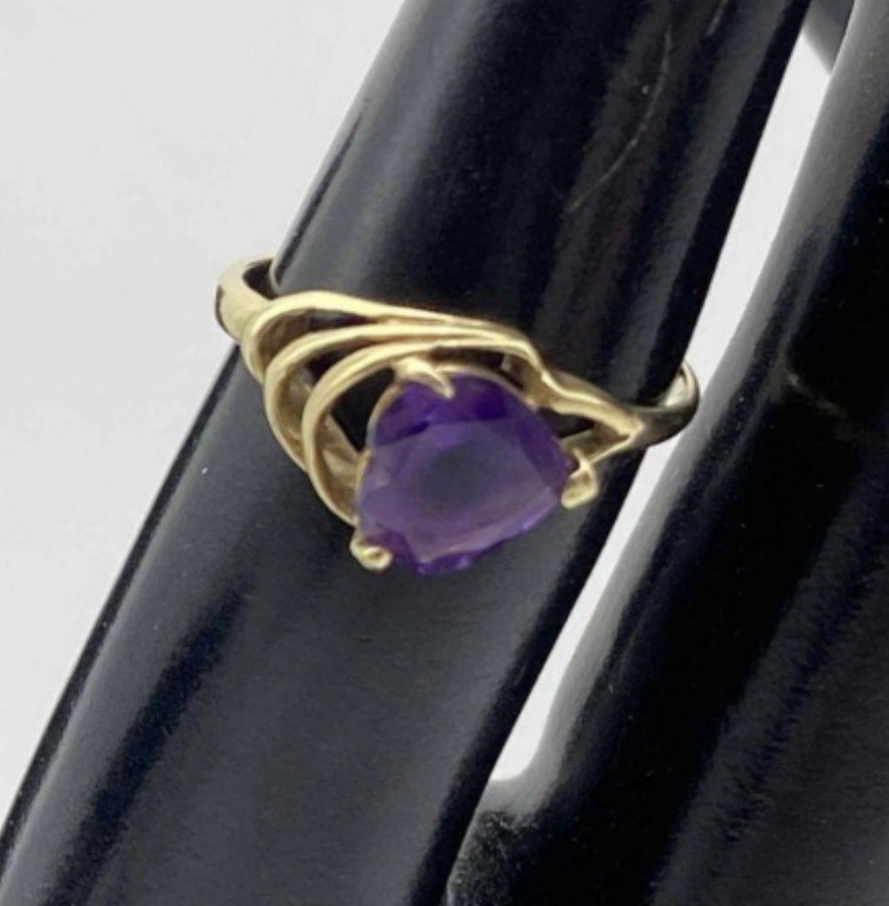 Other 14K Gold Amethyst Heart Ring Size ONE SIZE - 6 Thumbnail
