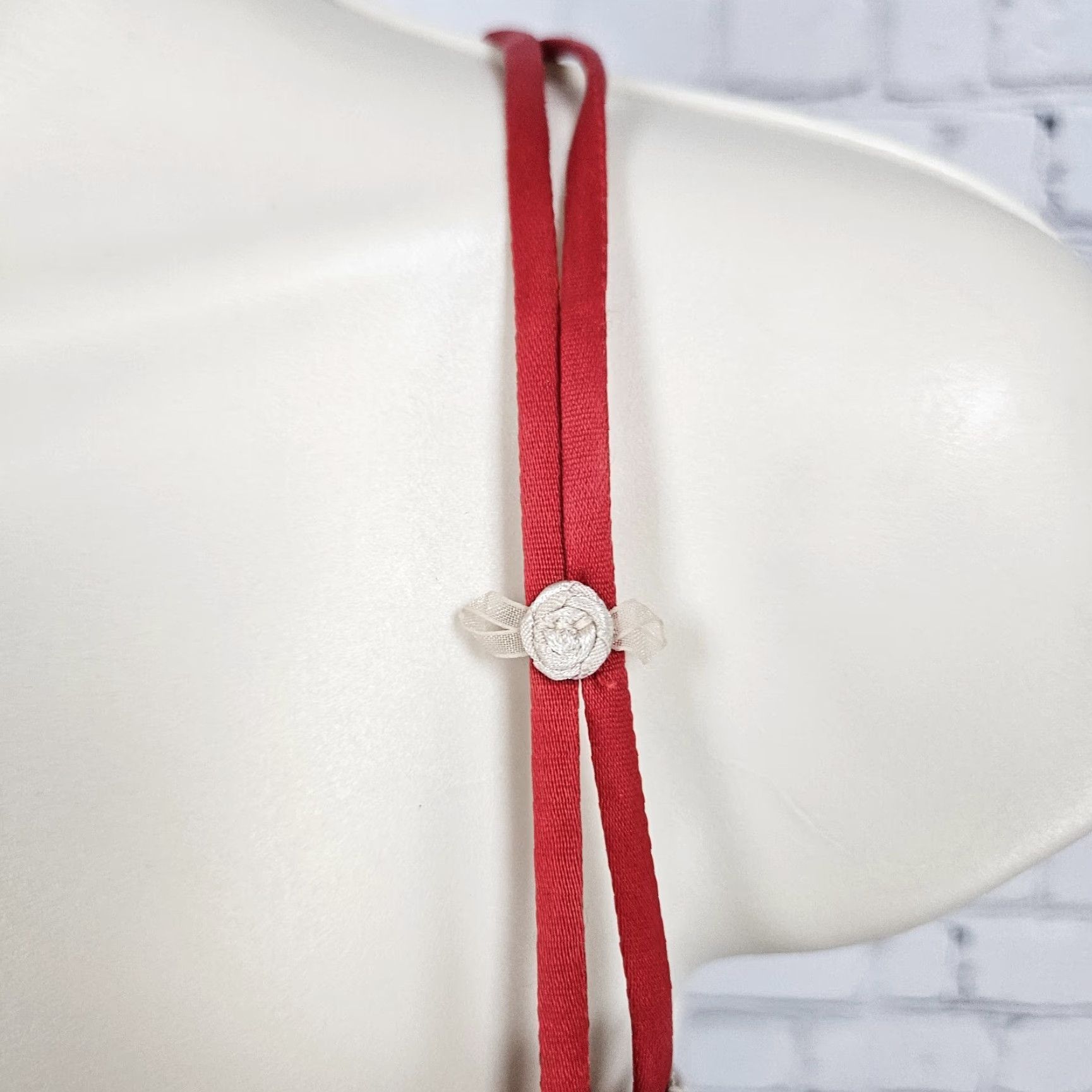 Vintage b.tempt'd Bra Red Full Coverage Underwire Lined 36D Hook & Eye Adjustable Strap T-Shirt Cup D Womens Size ONE SIZE - 6 Thumbnail