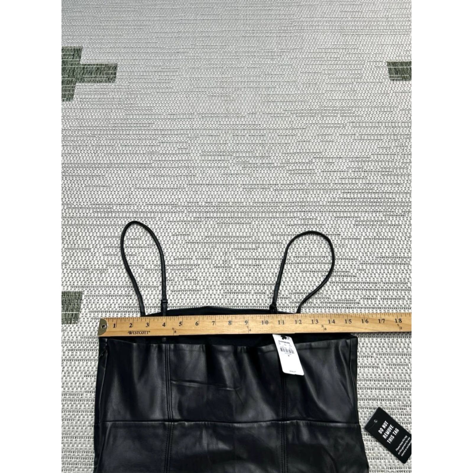 Express Express Dress Blouson Bodycon Womens Medium Black Faux Leather Party/Cocktail Dress Size M / US 6-8 / IT 42-44 - 6 Thumbnail