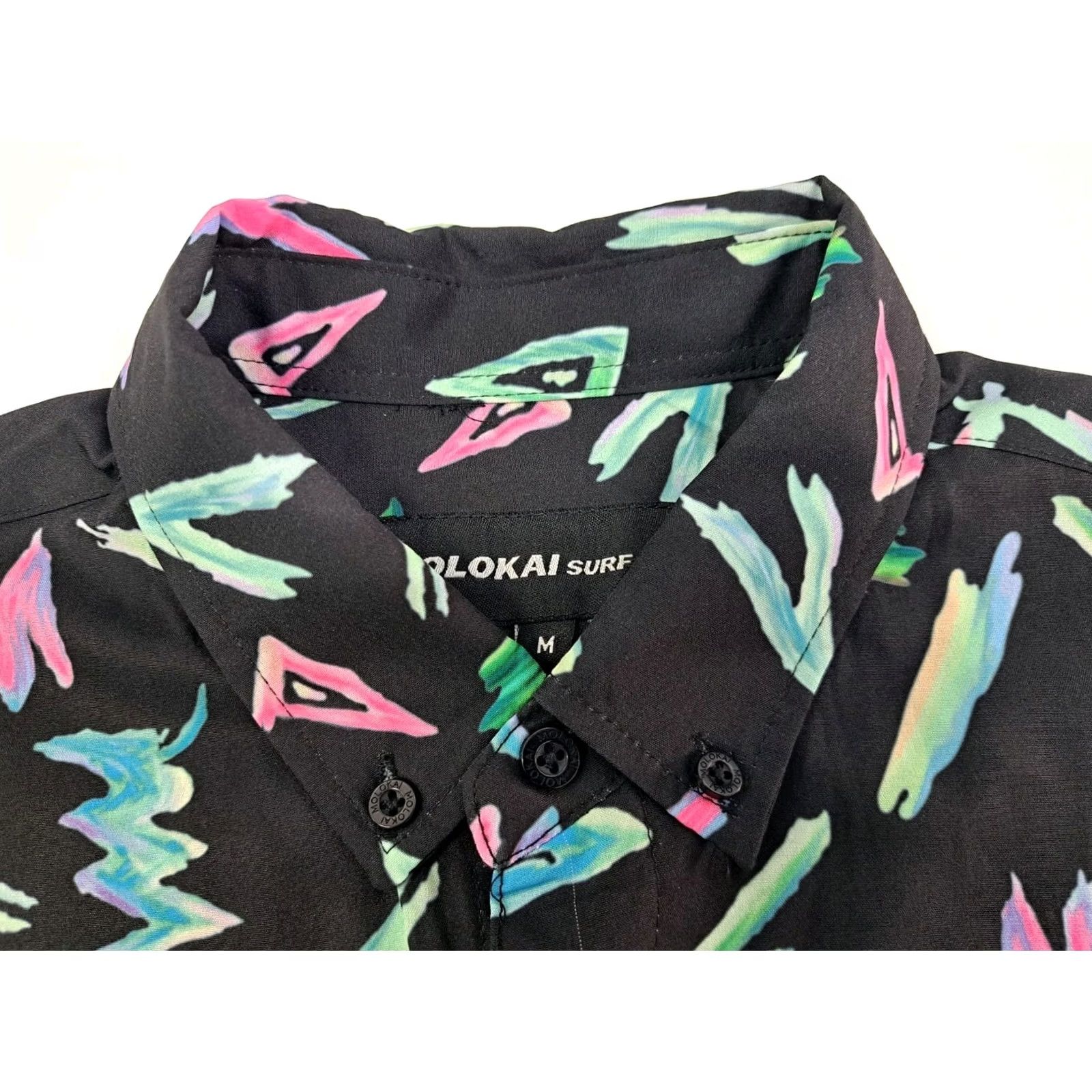 CO NWT Molokai Surf Co Men's Short Sleeve Multicolored Button Up Shirt M Hawaiian Print Lightweight Microfiber Pocketed Size US M / EU 48-50 / 2 - 2 Thumbnail