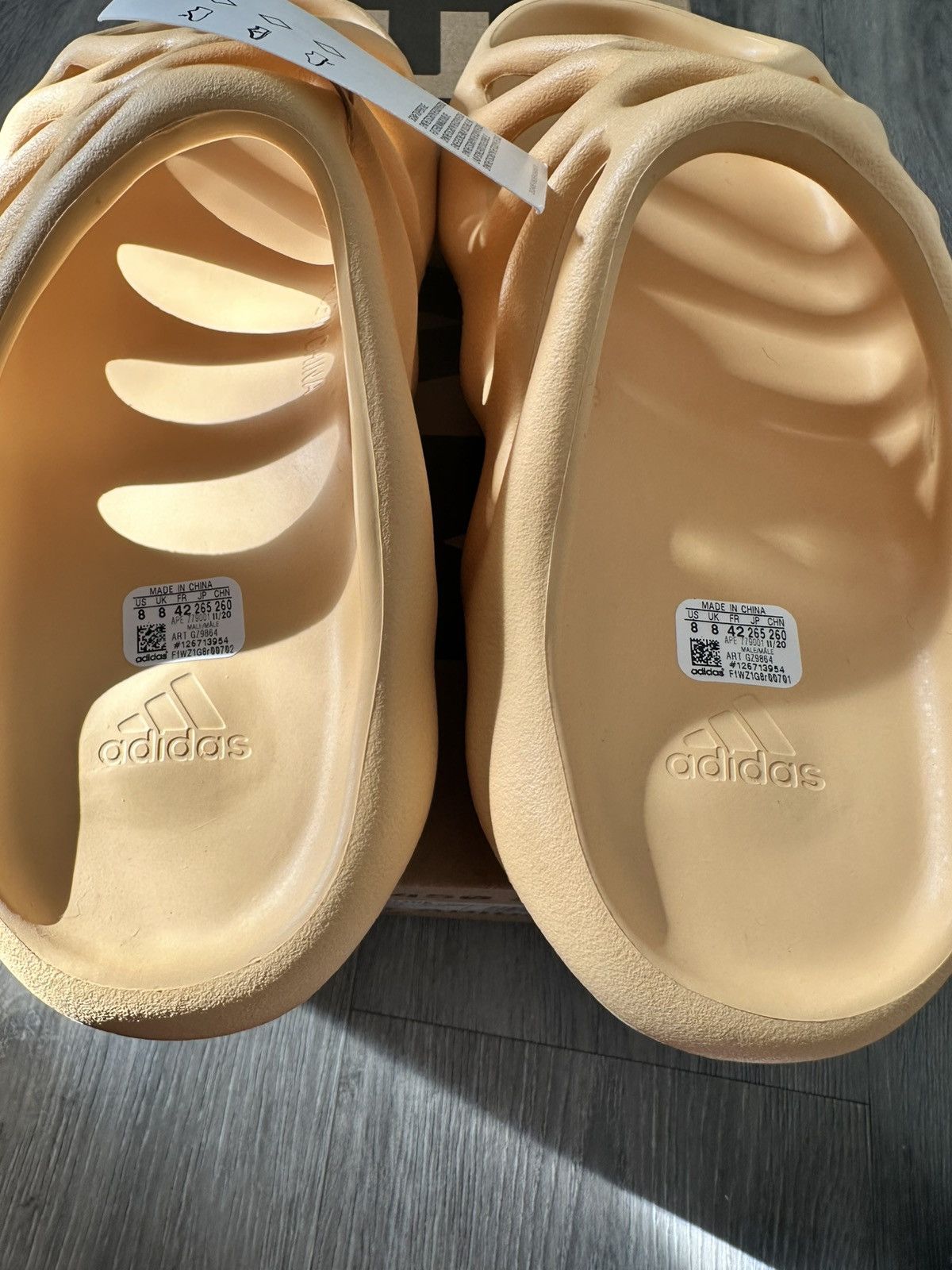 Adidas × Yeezy Yeezy 450 slide Size US 8 / EU 41 - 5 Thumbnail