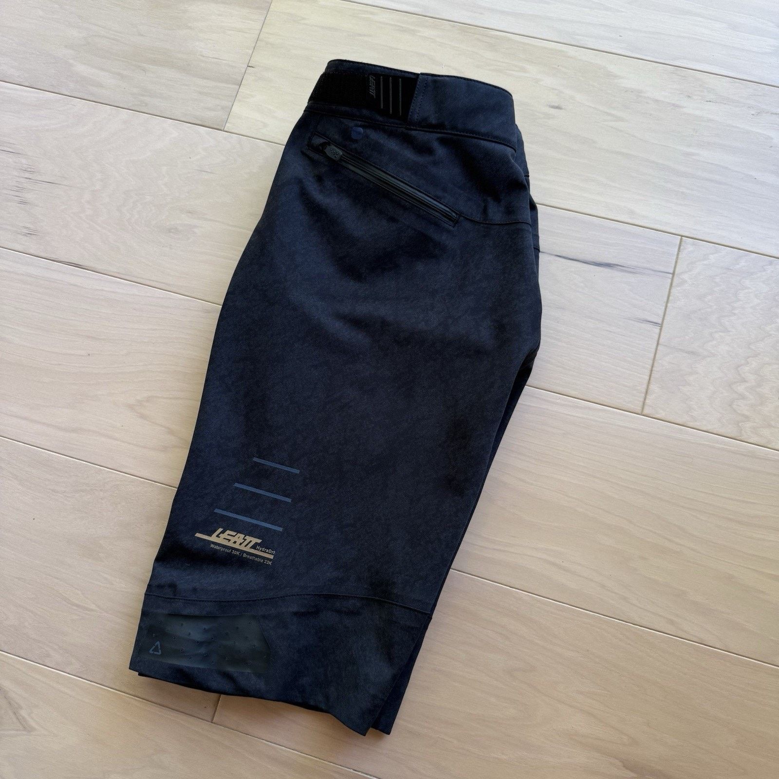 Other Leatt Hydradri Shorts Black Linerless Waterproof Athleisure Size US 28 / EU 44 - 7 Thumbnail